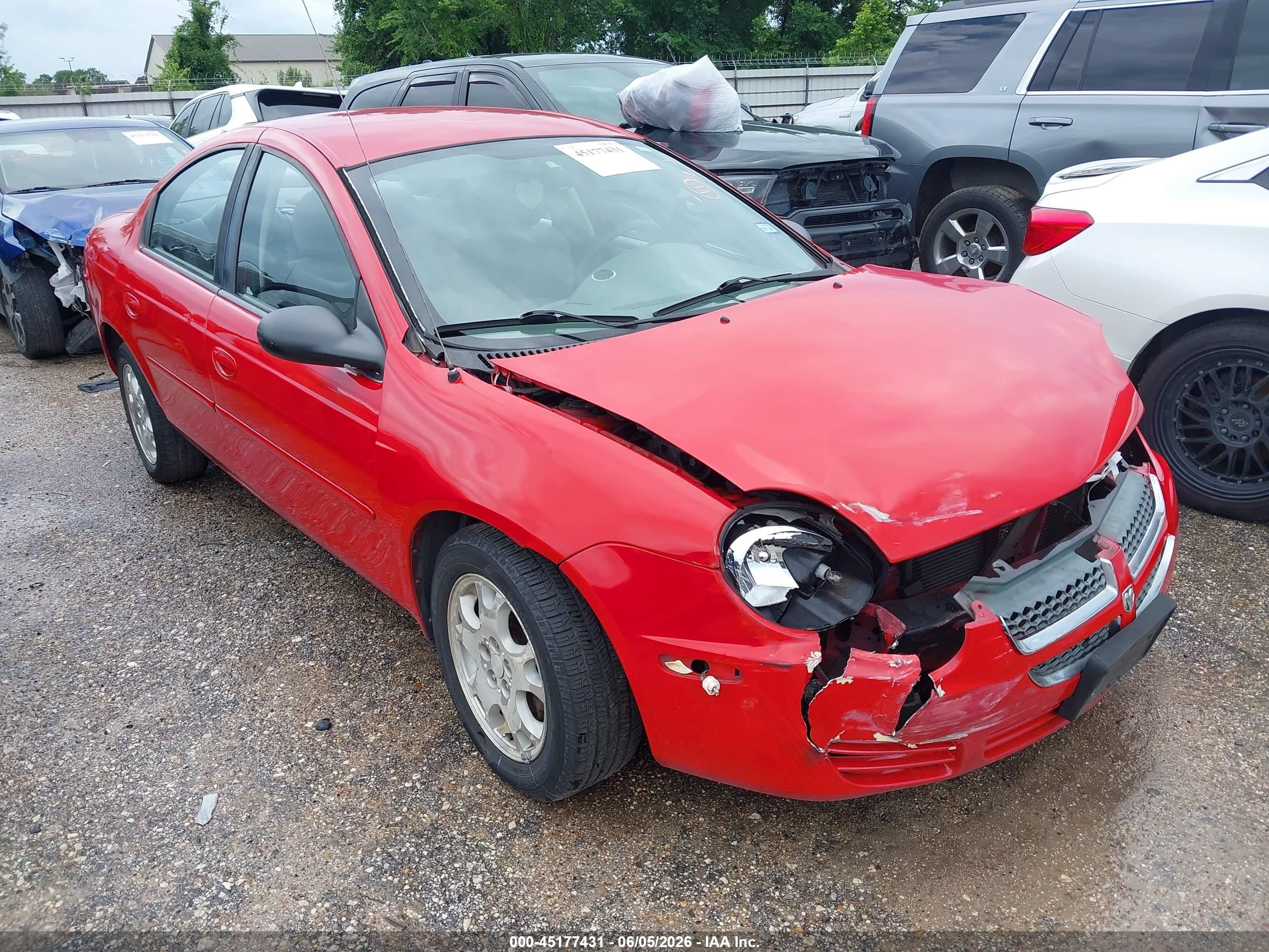 2003 Dodge Neon SXT, VIN 1B3ES56C63D196586 — Front end