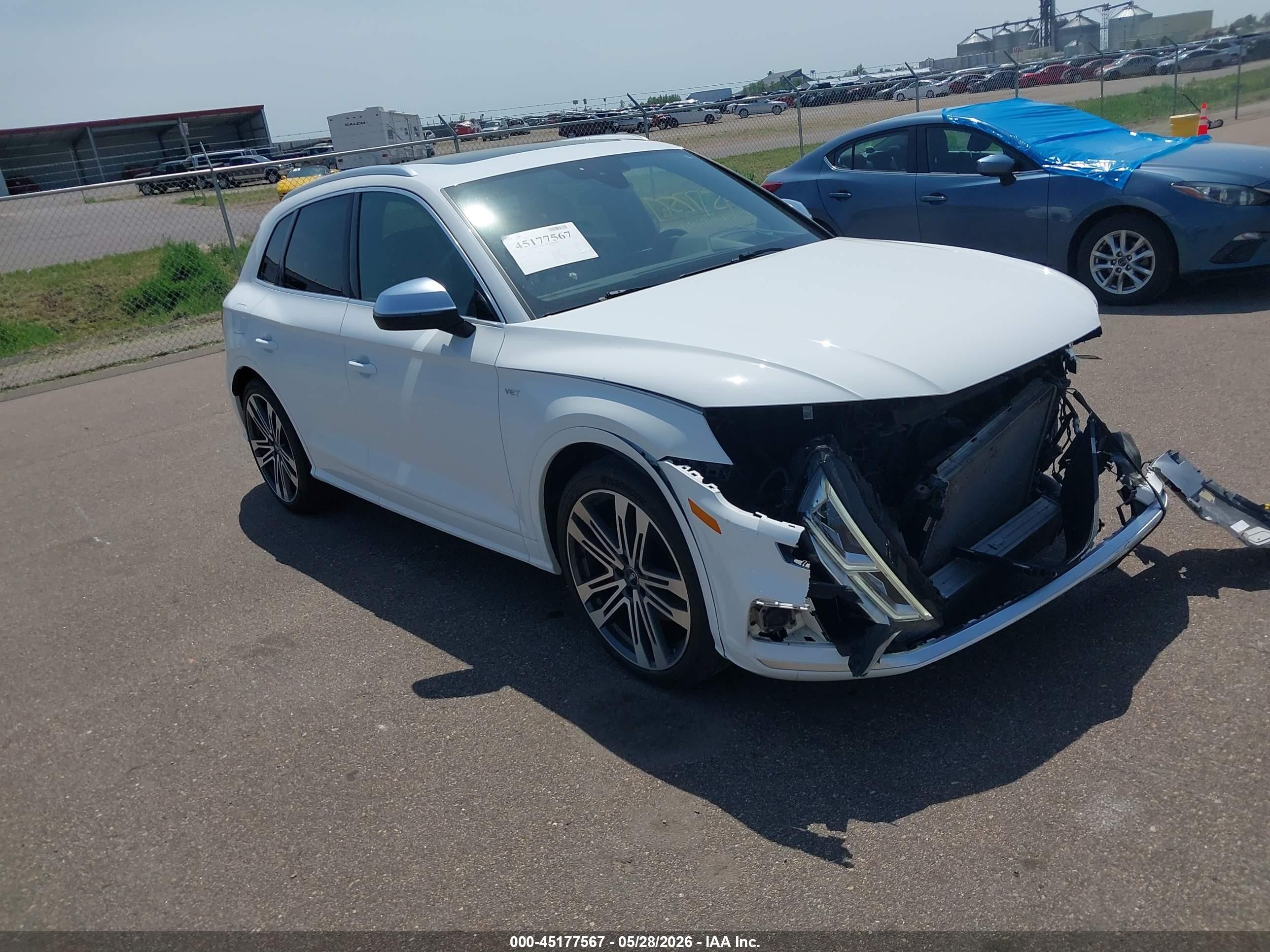 2018 Audi SQ5 Prestige, VIN WA1C4AFY6J2183571 — Front end