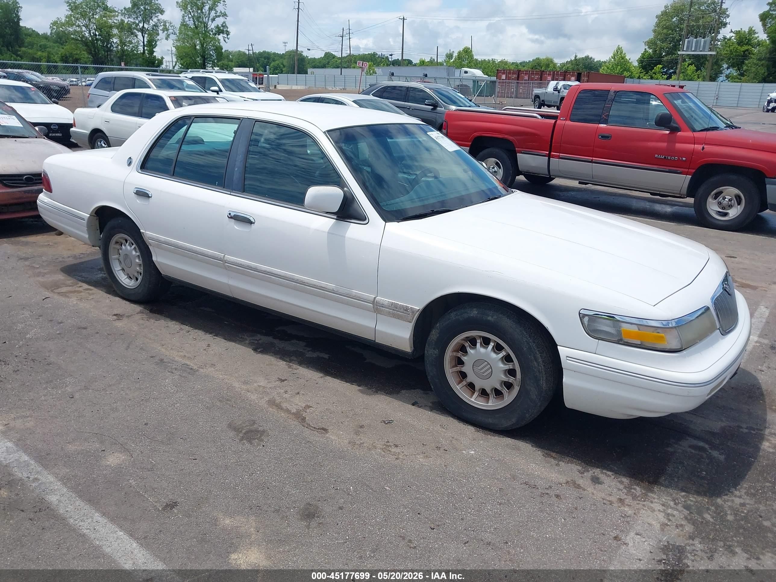 1996 Mercury Grand Marquis LS, VIN 2MELM75W5TX630950 — Обычный износ