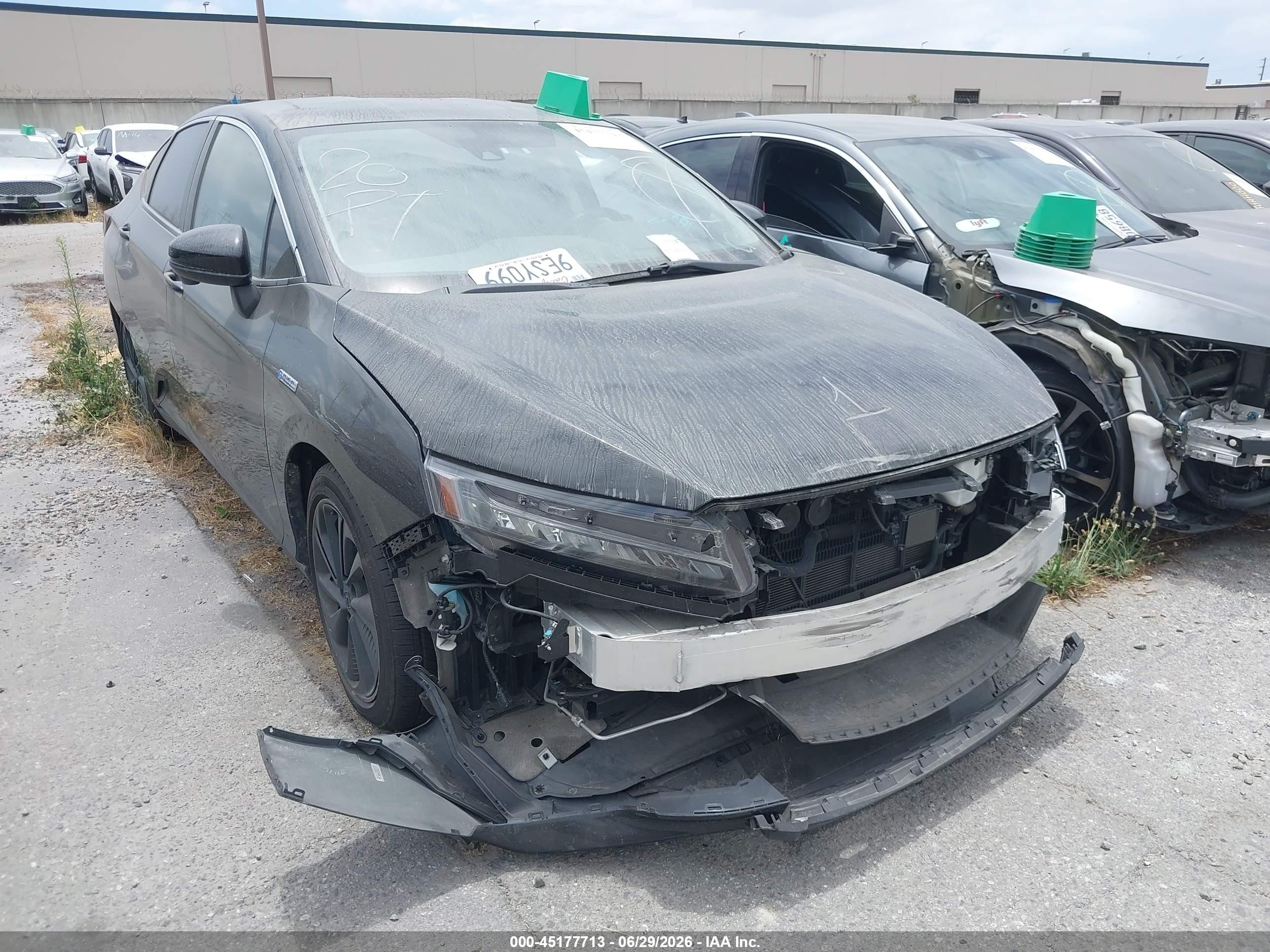2021 Honda Clarity, VIN JHMZC5F13MC001139 — Front end