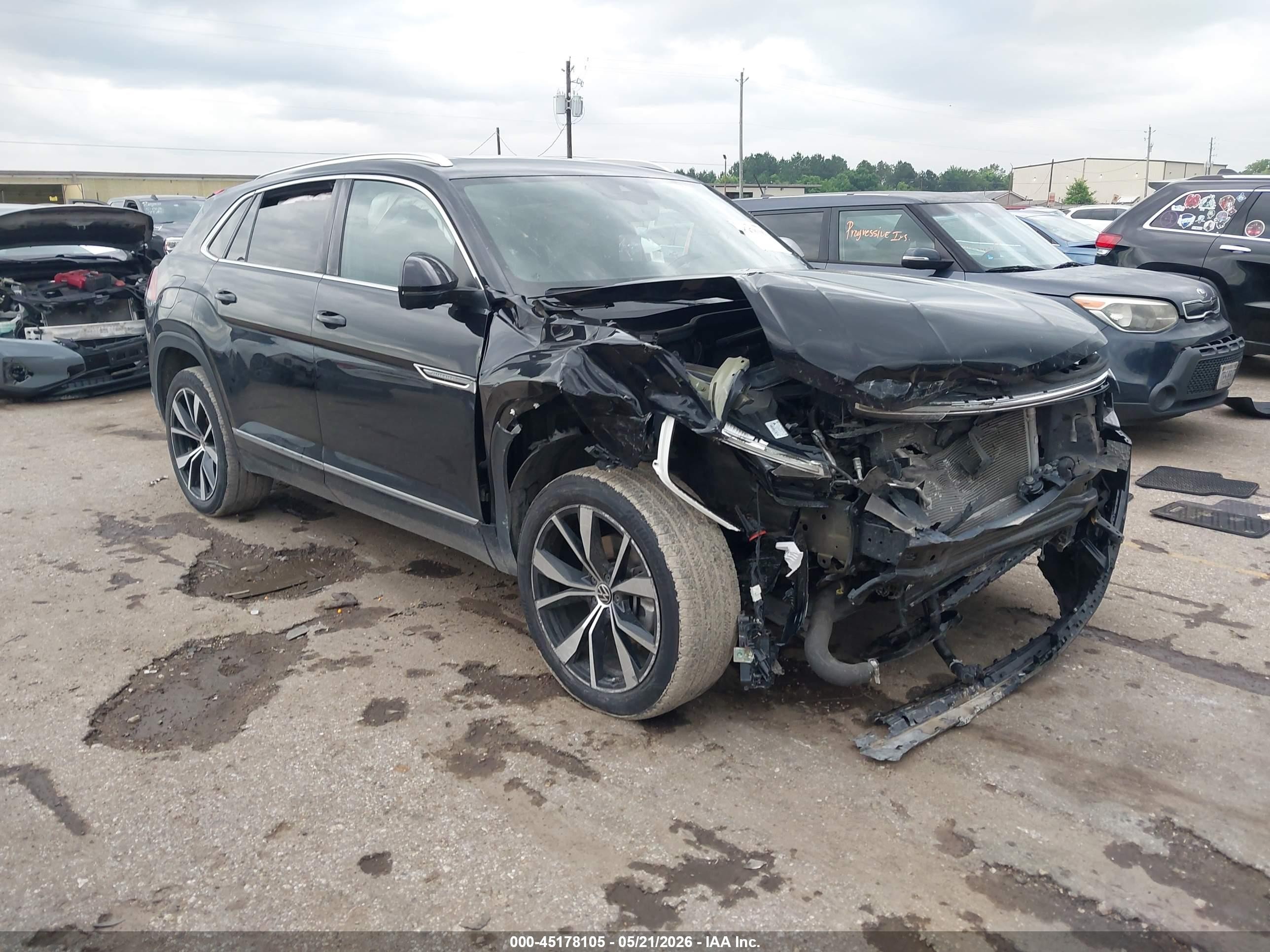 2024 Volkswagen Atlas SEL Premium R-Line, VIN 1V2FE2CA7RC261910 — Auction photo
