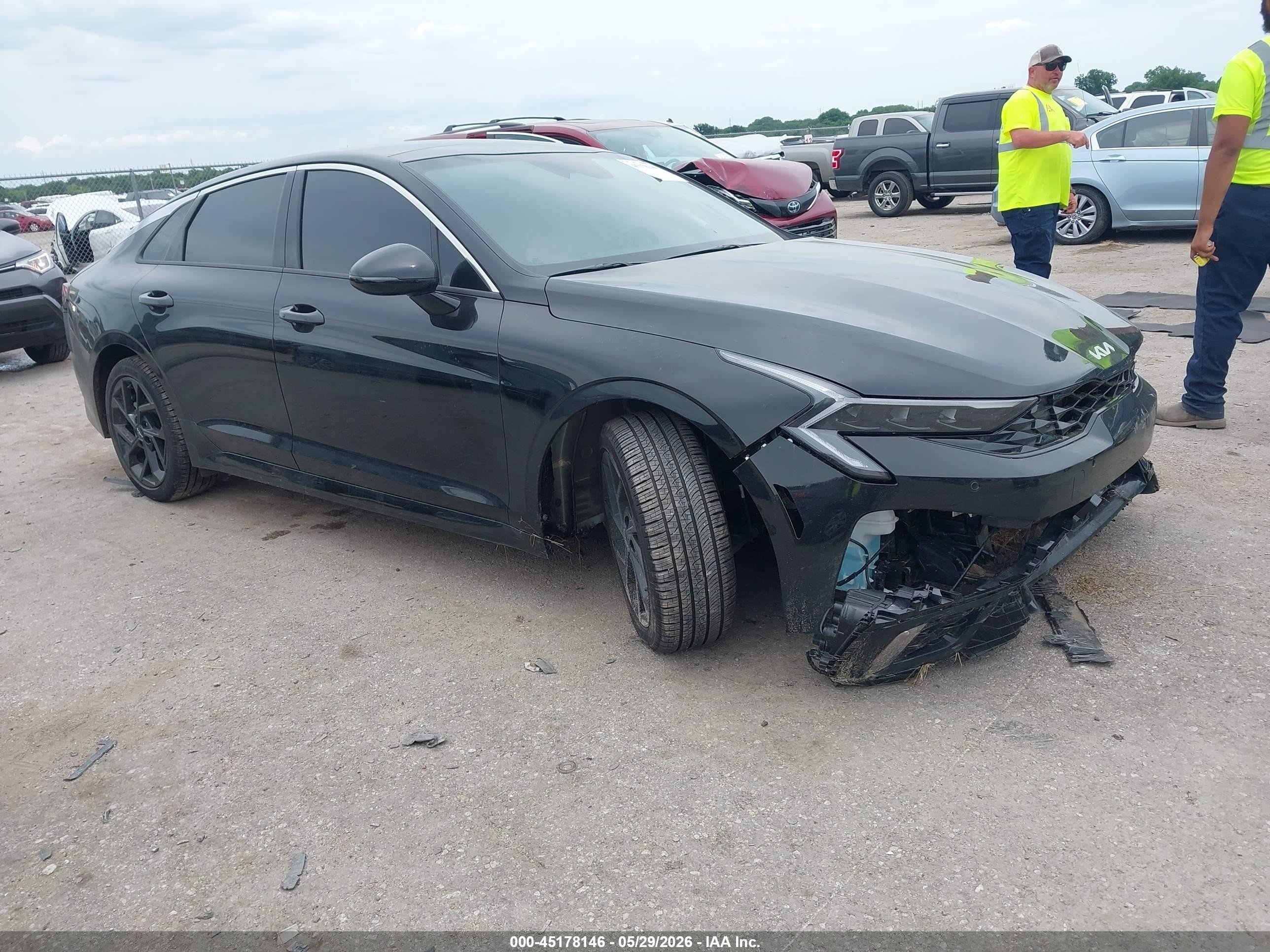 2026 Kia K5 GT-Line, VIN KNAG64J71T5481977 — Перед