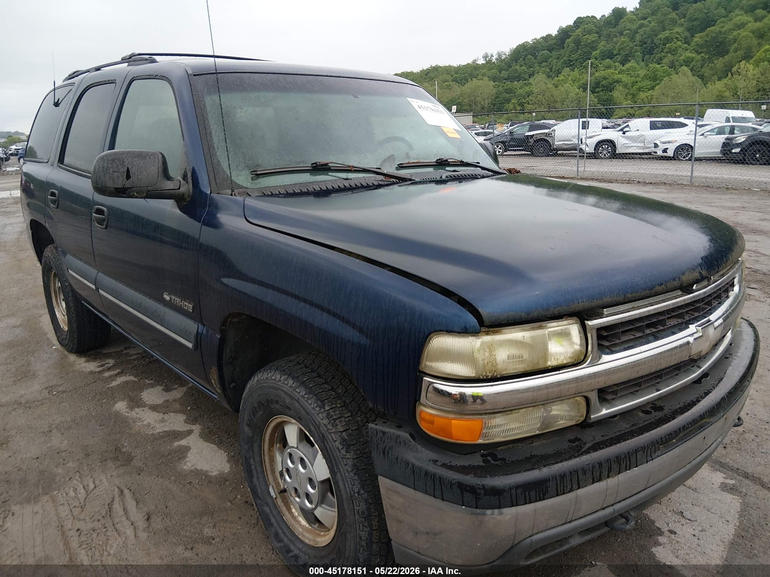 2002 Chevrolet Tahoe Z71, VIN 1GNEK13Z12R140760 — Normal wear