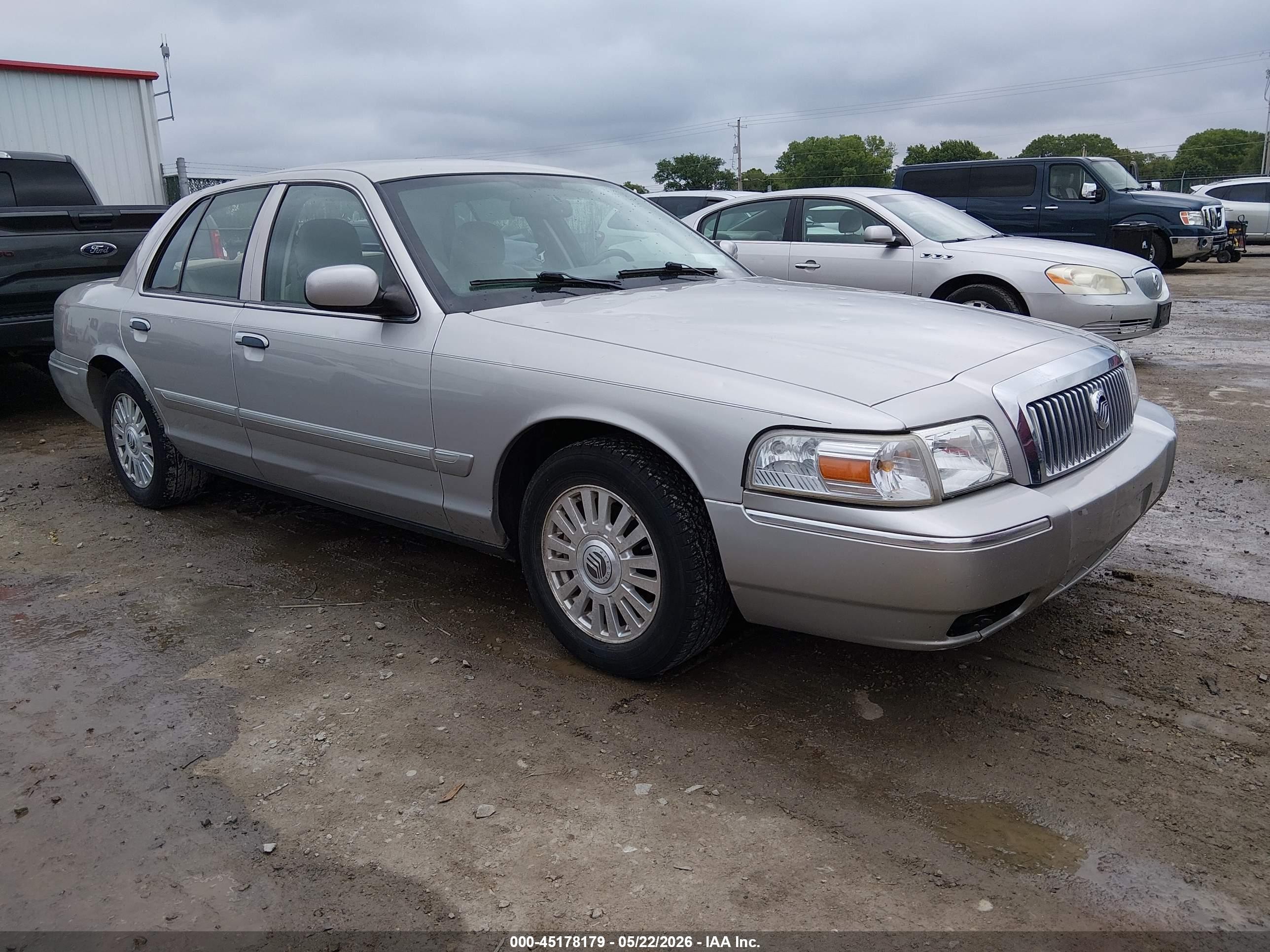 2006 Mercury Grand Marquis LS Premium, VIN 2MEFM75W16X643048 — Hail