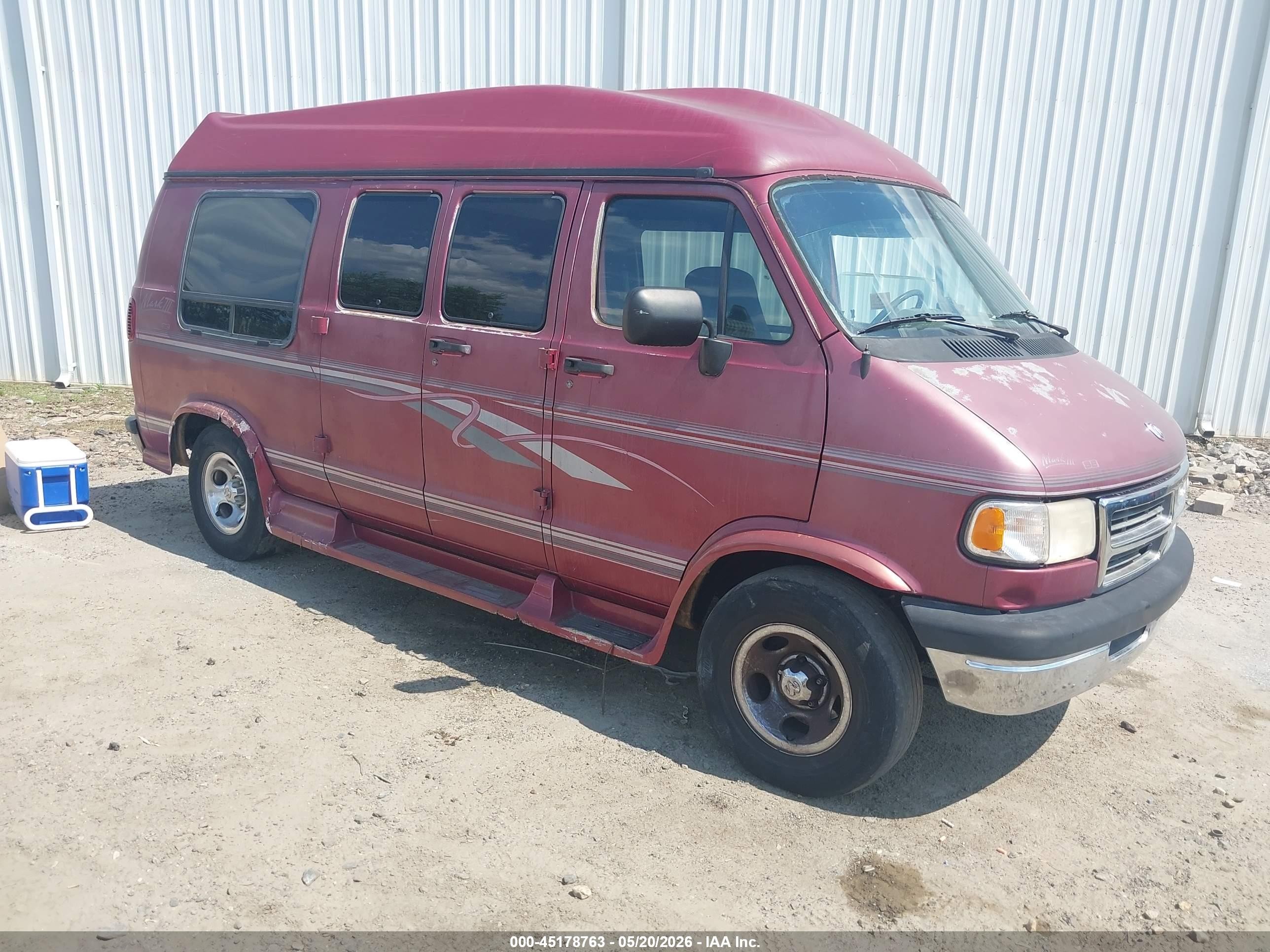 1997 Dodge Cargo, VIN 2B6HB21Y2VK501155 — Rear end