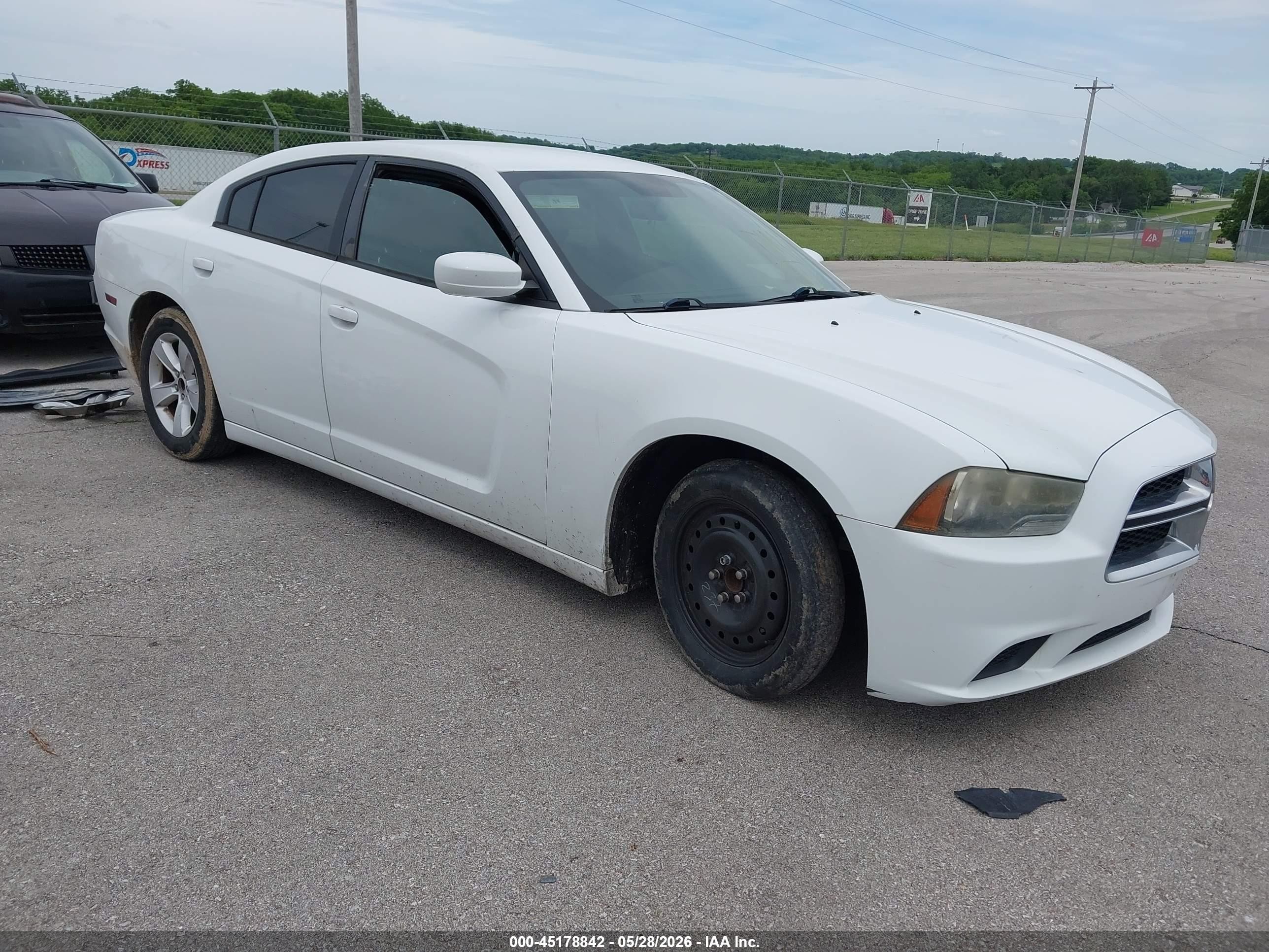 2012 Dodge Charger SE, VIN 2C3CDXBG1CH240943 — Normal wear