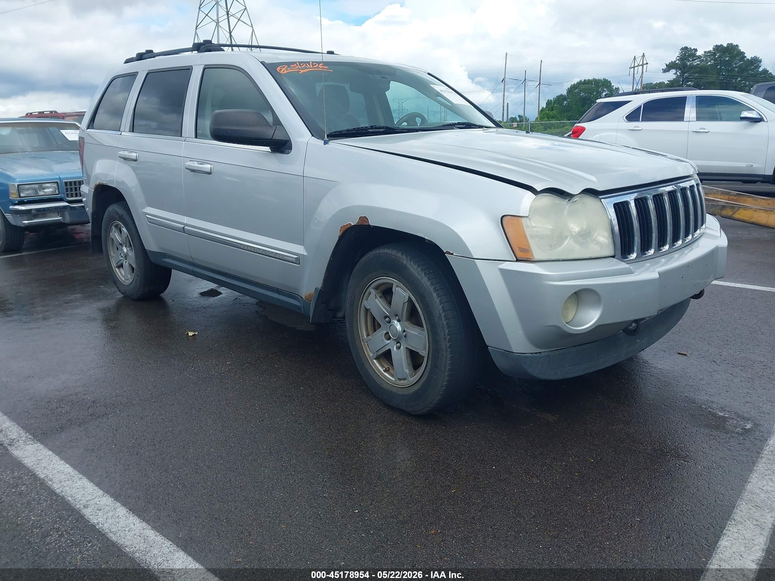 2006 Jeep Grand Cherokee Limited, VIN 1J8HR58266C138170 — Front end