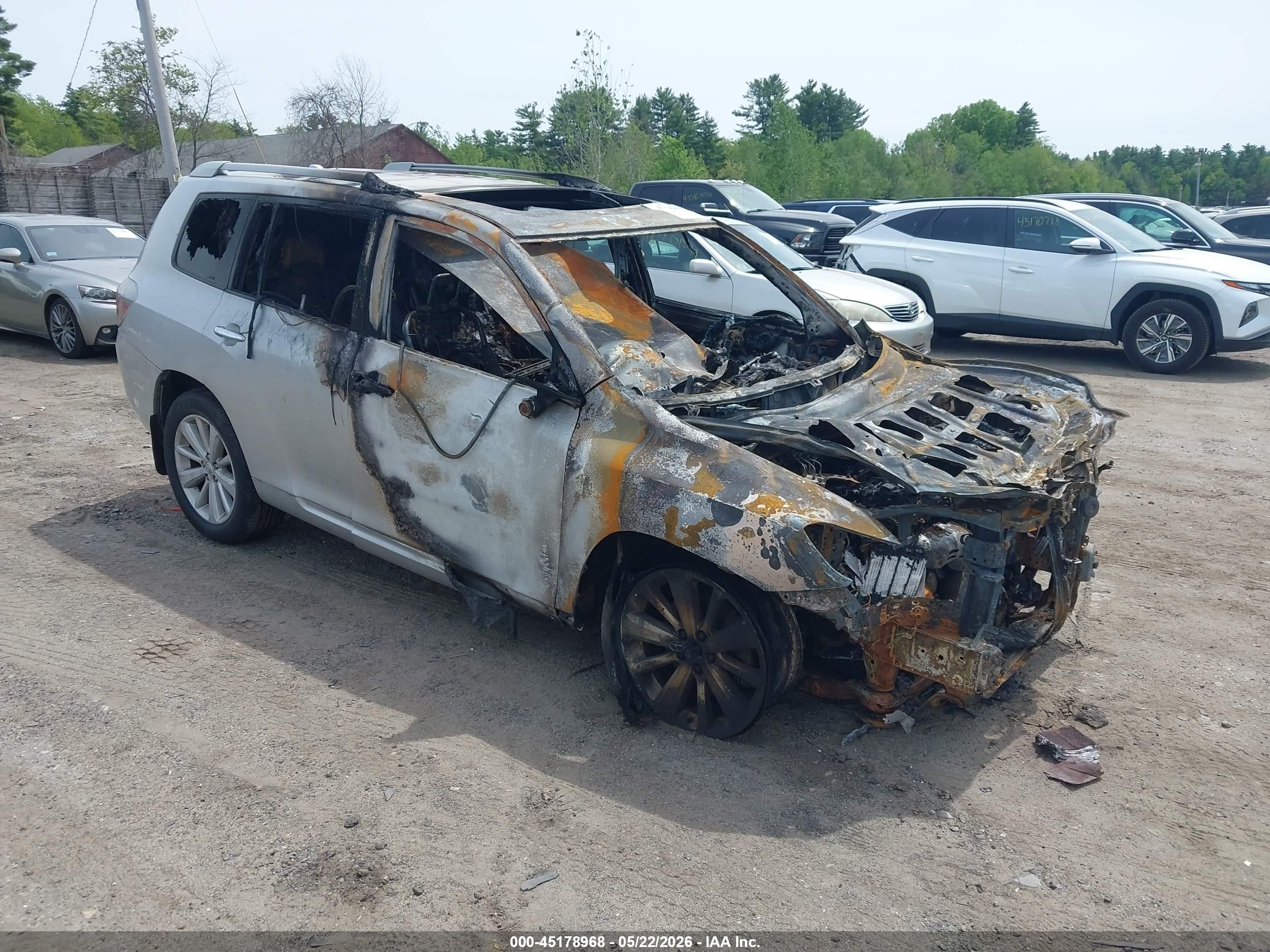 2010 Toyota Highlander Limited, VIN JTEJW3EH2A2038866 — Burn