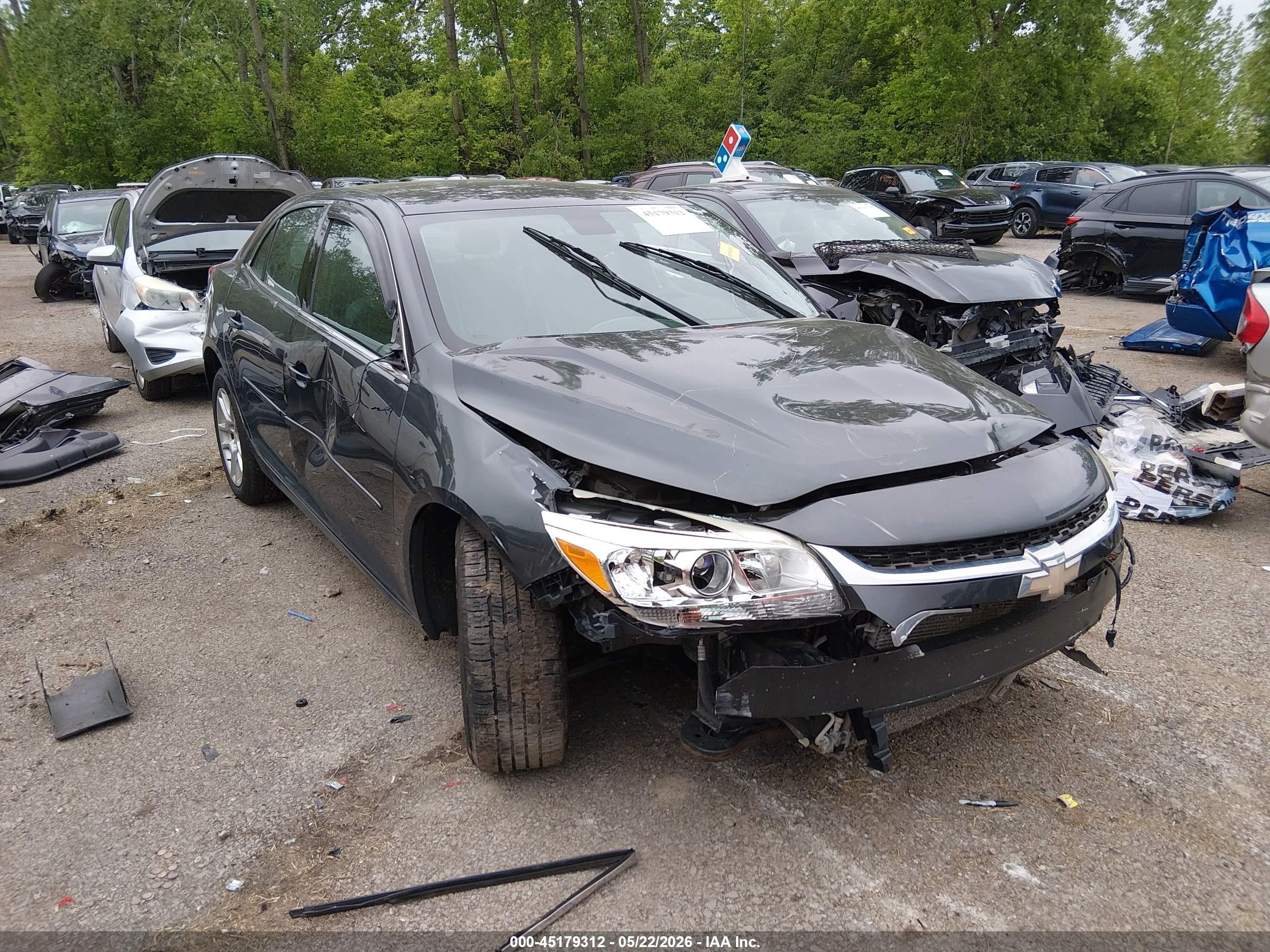 2015 Chevrolet Malibu LT, VIN 1G11C5SLXFF234144 — Side