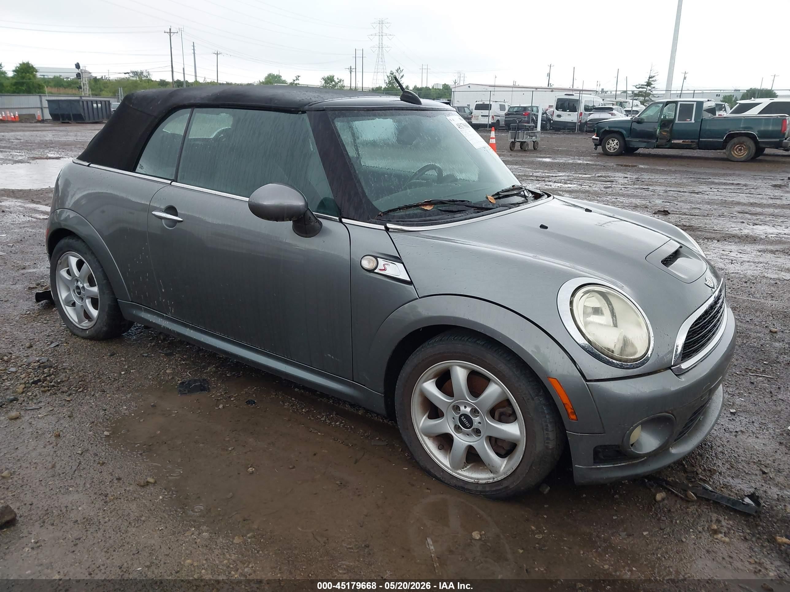 2010 MINI Convertible S, VIN WMWMS3C56ATZ85213 — Обычный износ