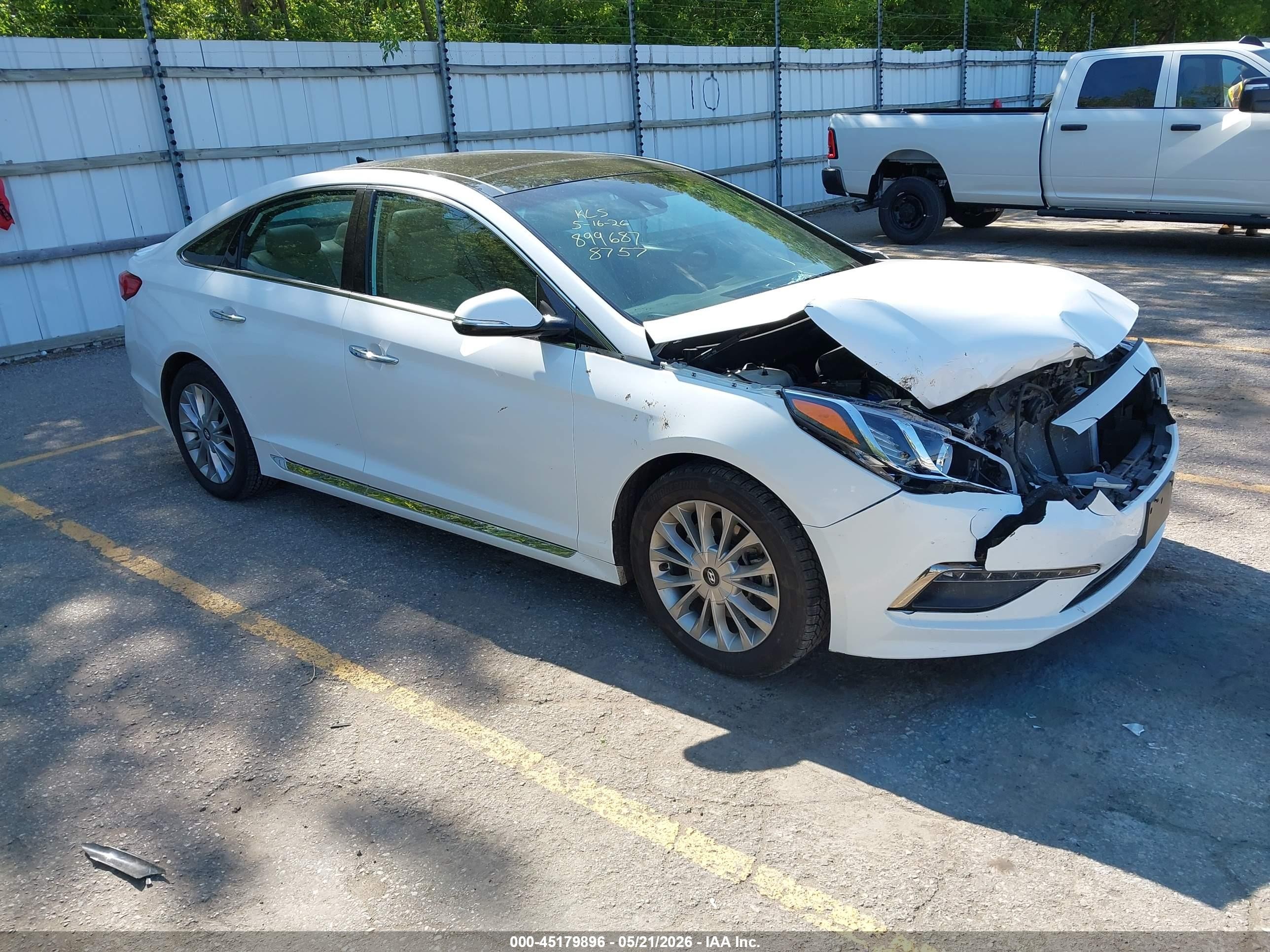 2015 Hyundai Sonata Limited, VIN 5NPE34AF7FH158757 — Front end