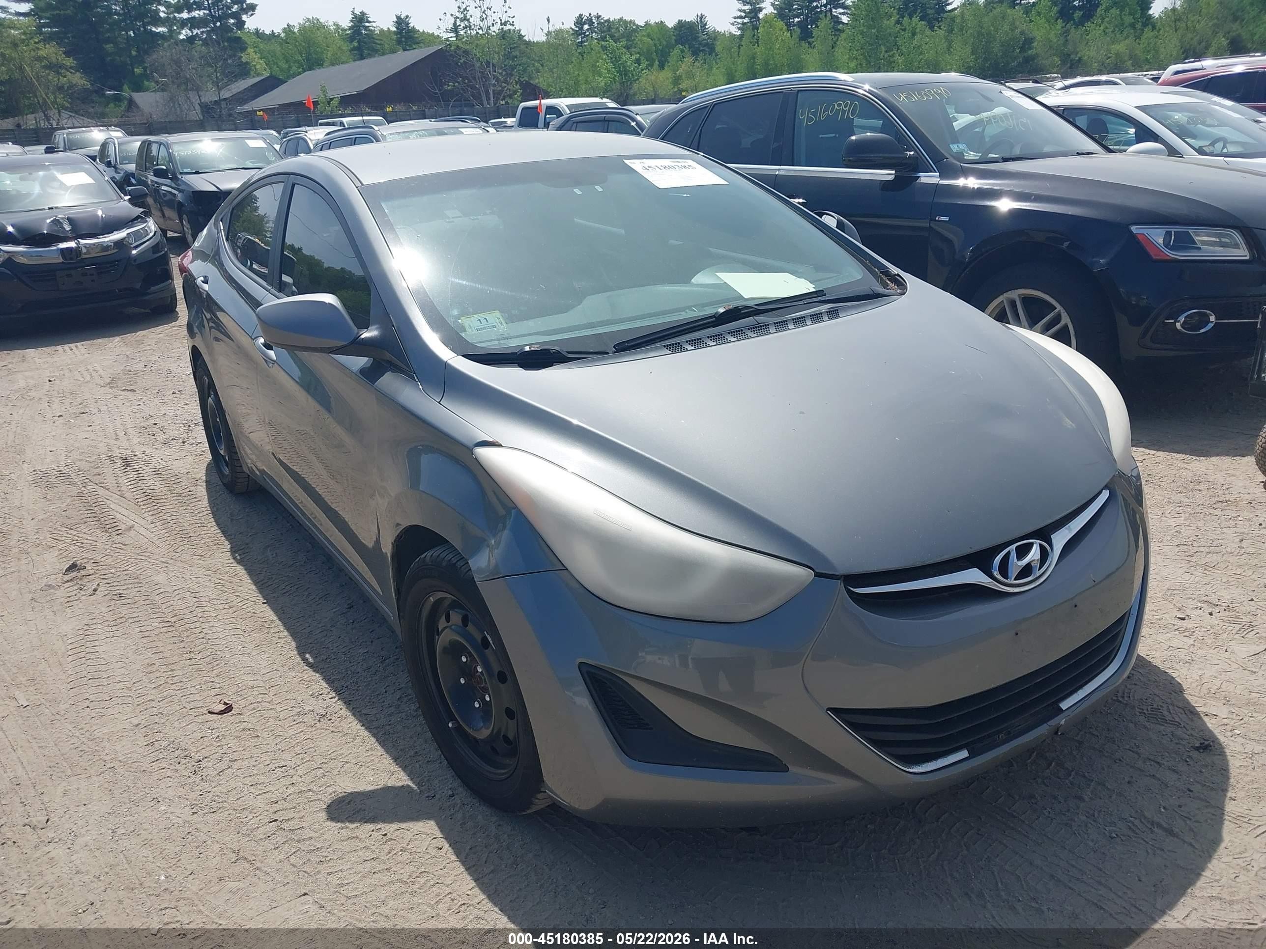 2014 Hyundai Elantra SE, VIN 5NPDH4AE0EH466338 — Normal wear