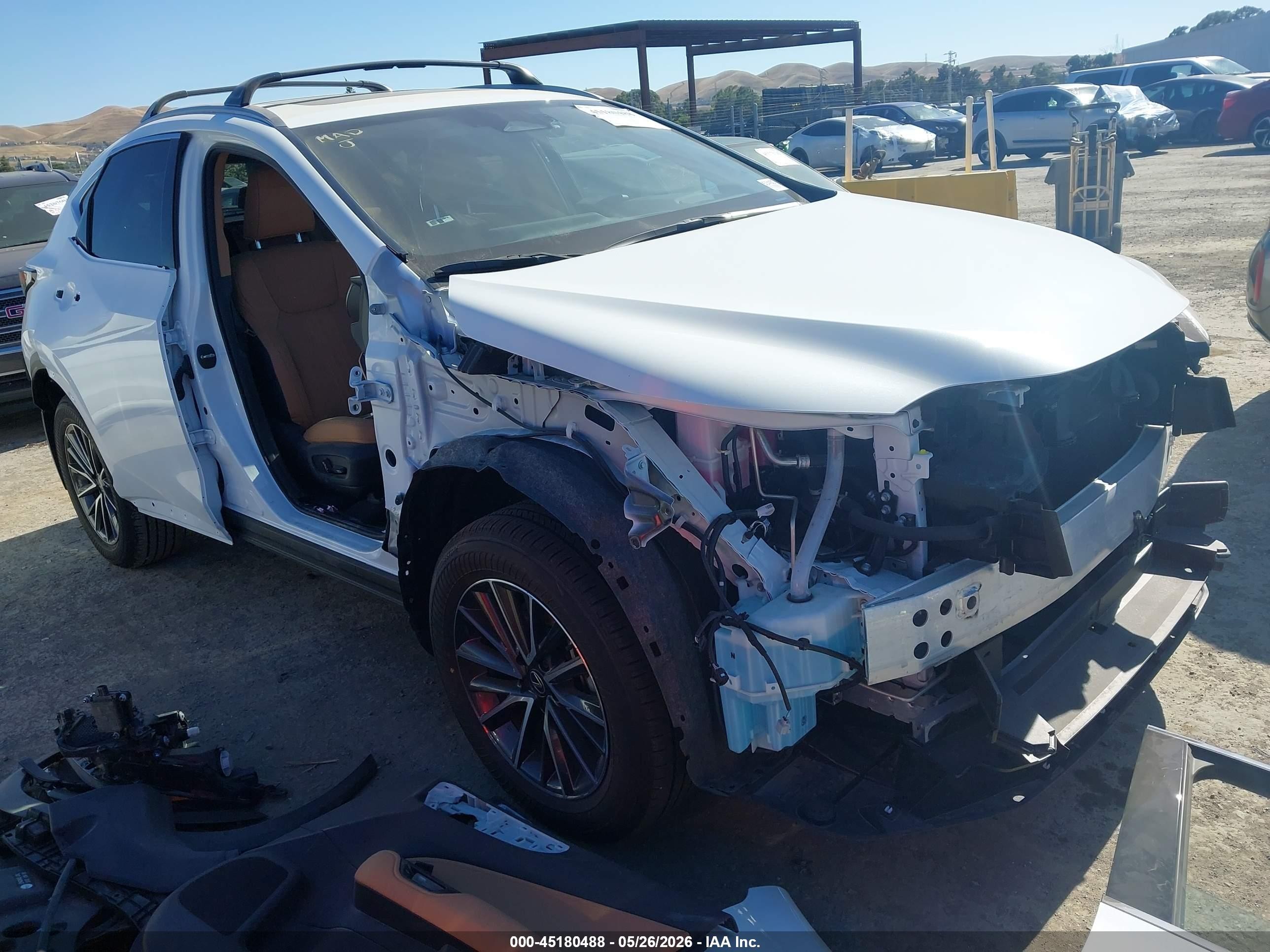 2026 Lexus NX 350h Premium, VIN JTJGKCEZ4T5042001 — Перед