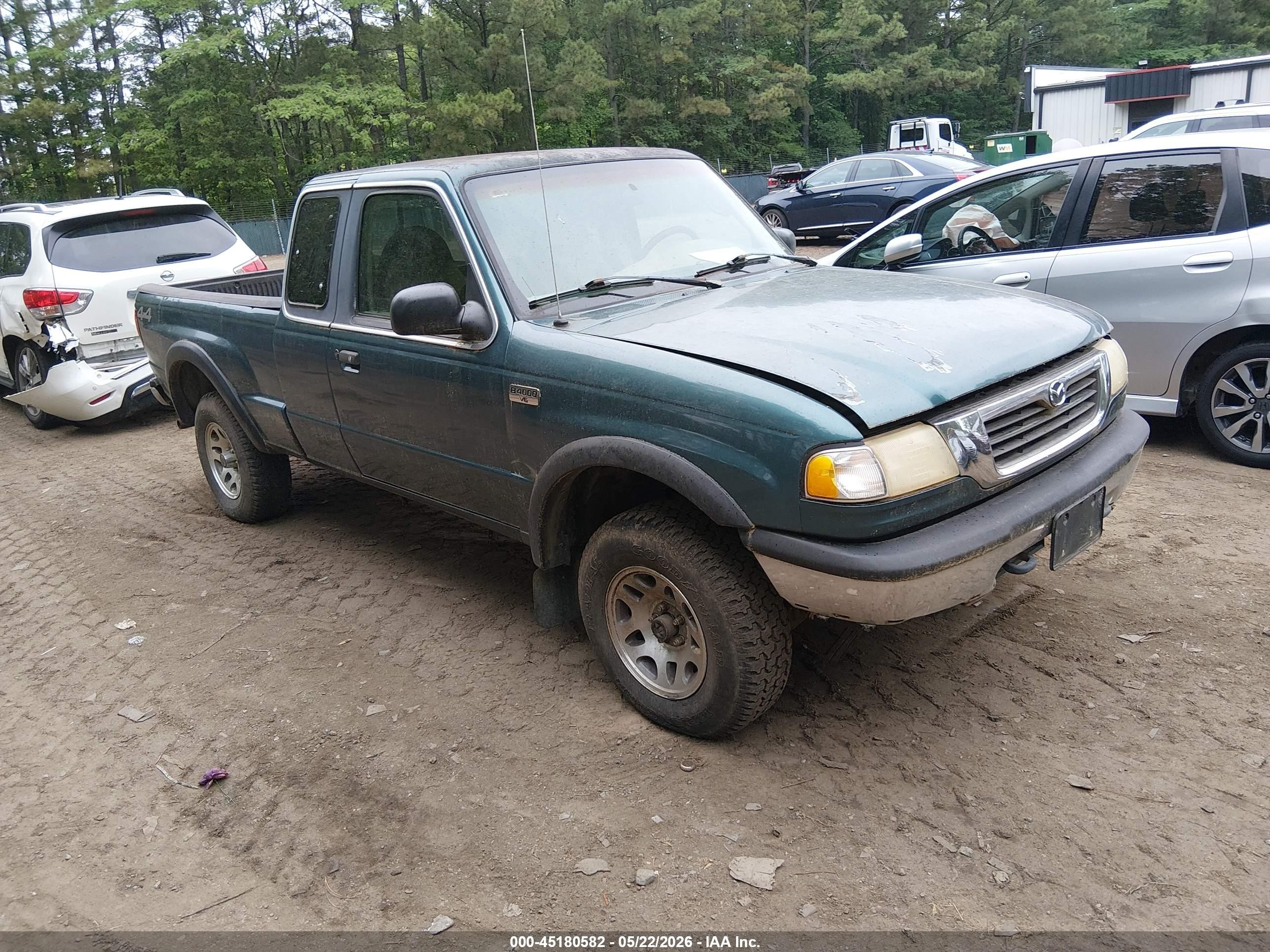 1998 Mazda B-Series SE, VIN 4F4ZR17X5WTM28151 — По всему кузову