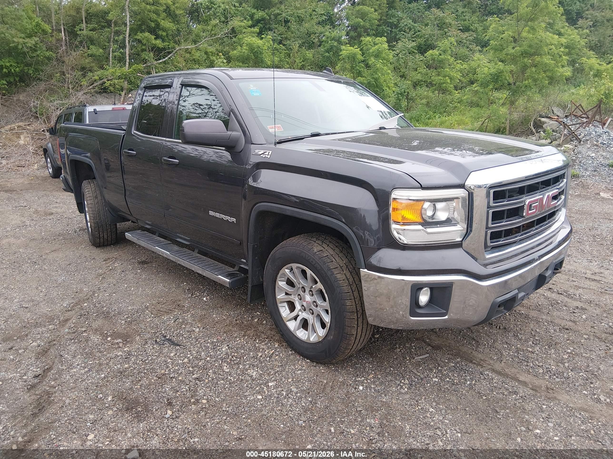 2014 GMC Sierra 1500 SLE, VIN 1GTV2UEC0EZ236886 — Undercarriage