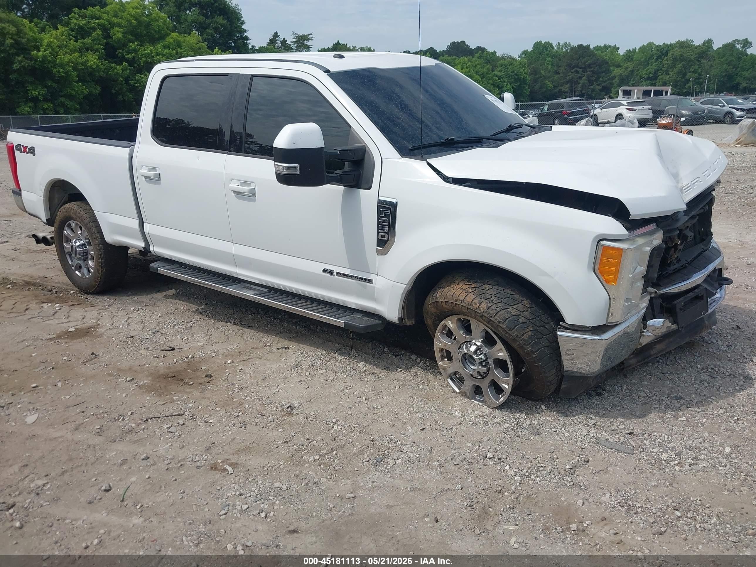 2017 Ford F-250 Lariat, VIN 1FT7W2BT1HED44371 — Front end