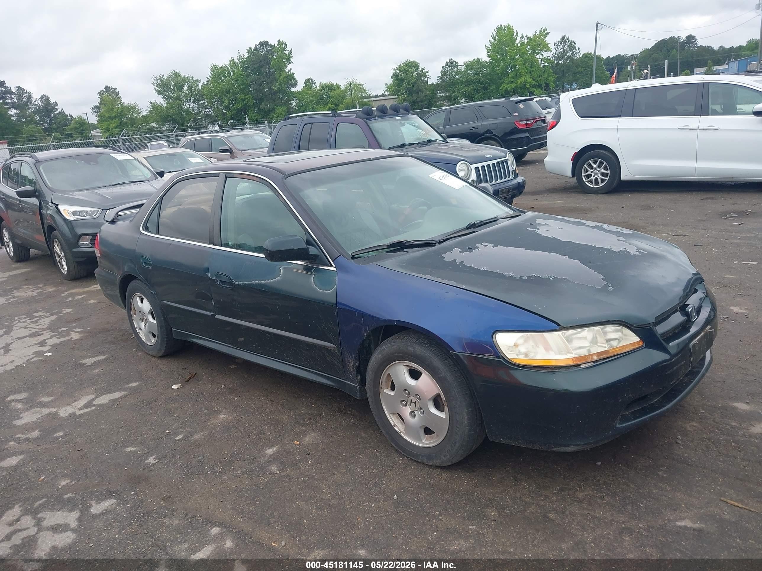 2001 Honda Accord EX, VIN 1HGCG16521A009670 — Repossession