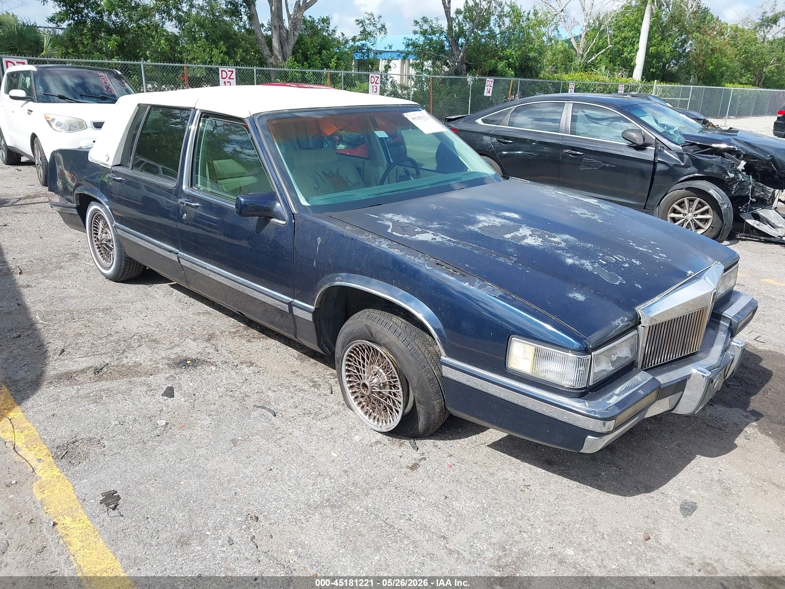 1991 Cadillac DeVille, VIN 1G6CD53B2M4225033 — Зад