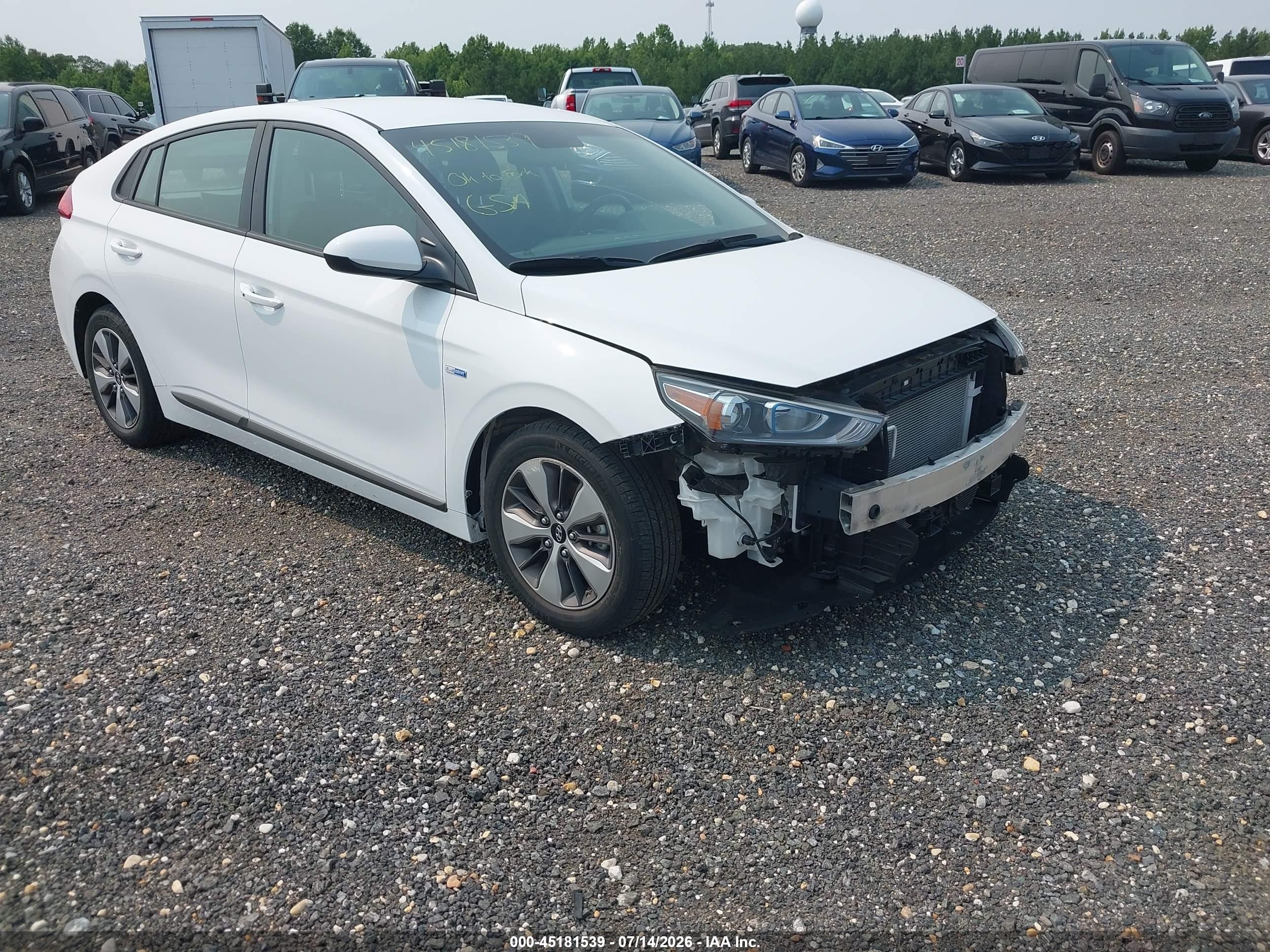2019 Hyundai Ioniq, VIN KMHC65LD6KU156364 — Перед
