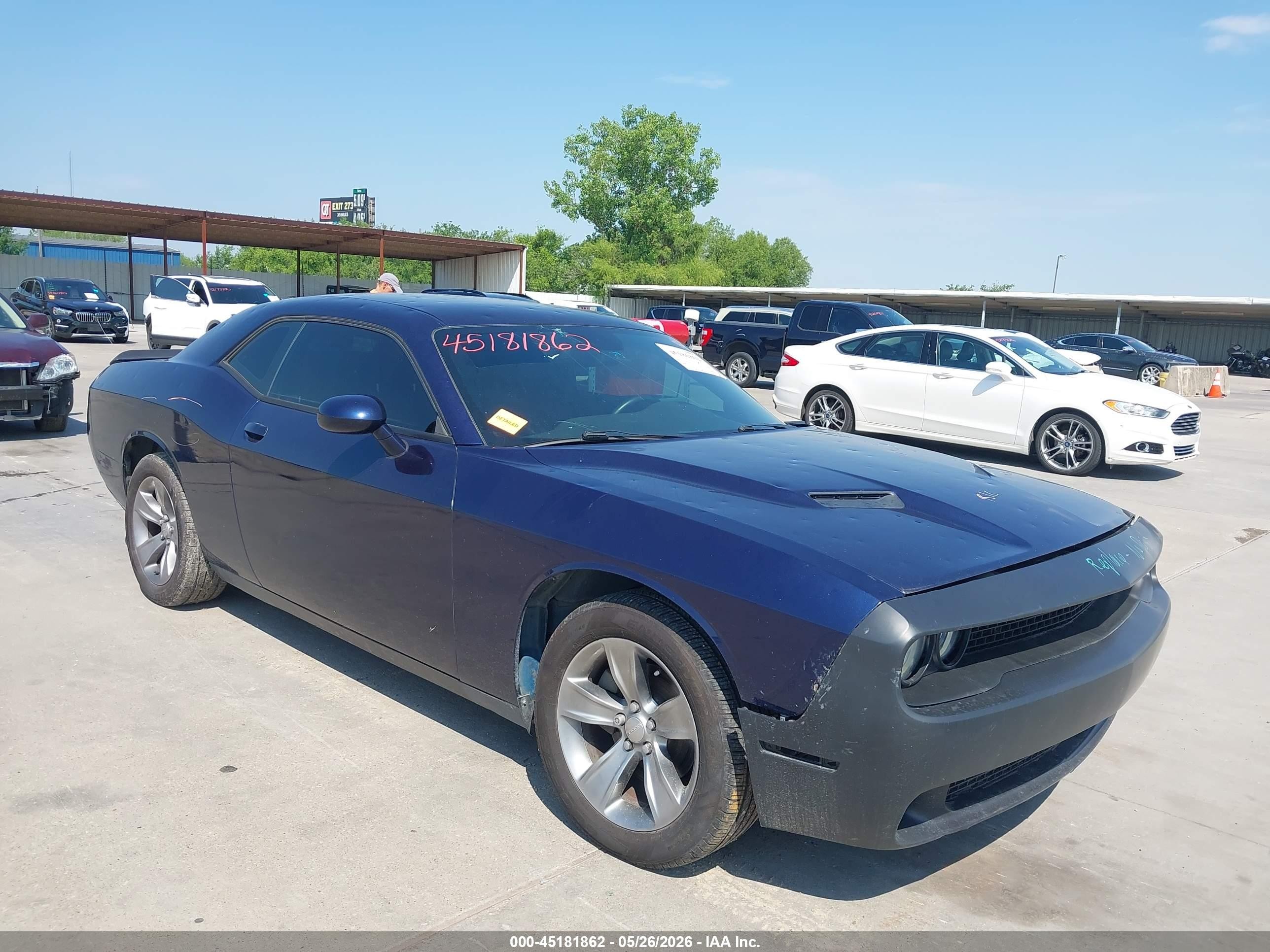 2015 Dodge Challenger SXT, VIN 2C3CDZAG4FH705118 — Front end