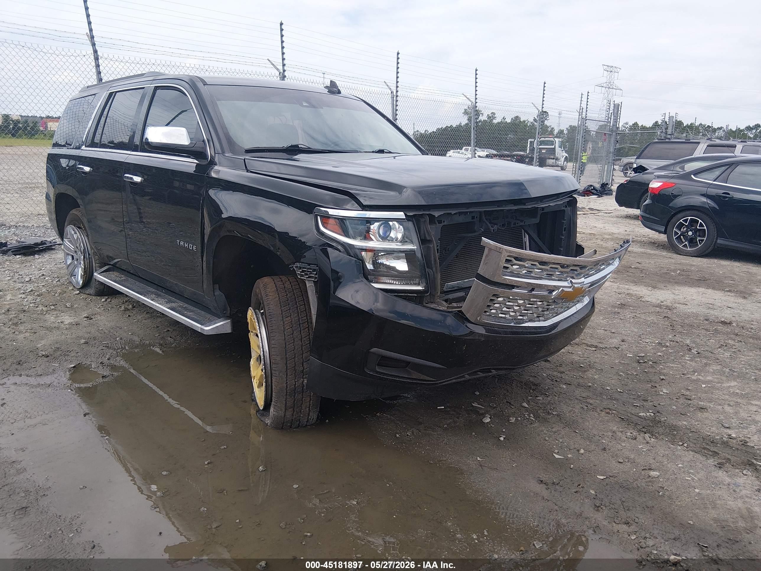 2016 Chevrolet Tahoe LT, VIN 1GNSCBKC9GR113266 — По всему кузову