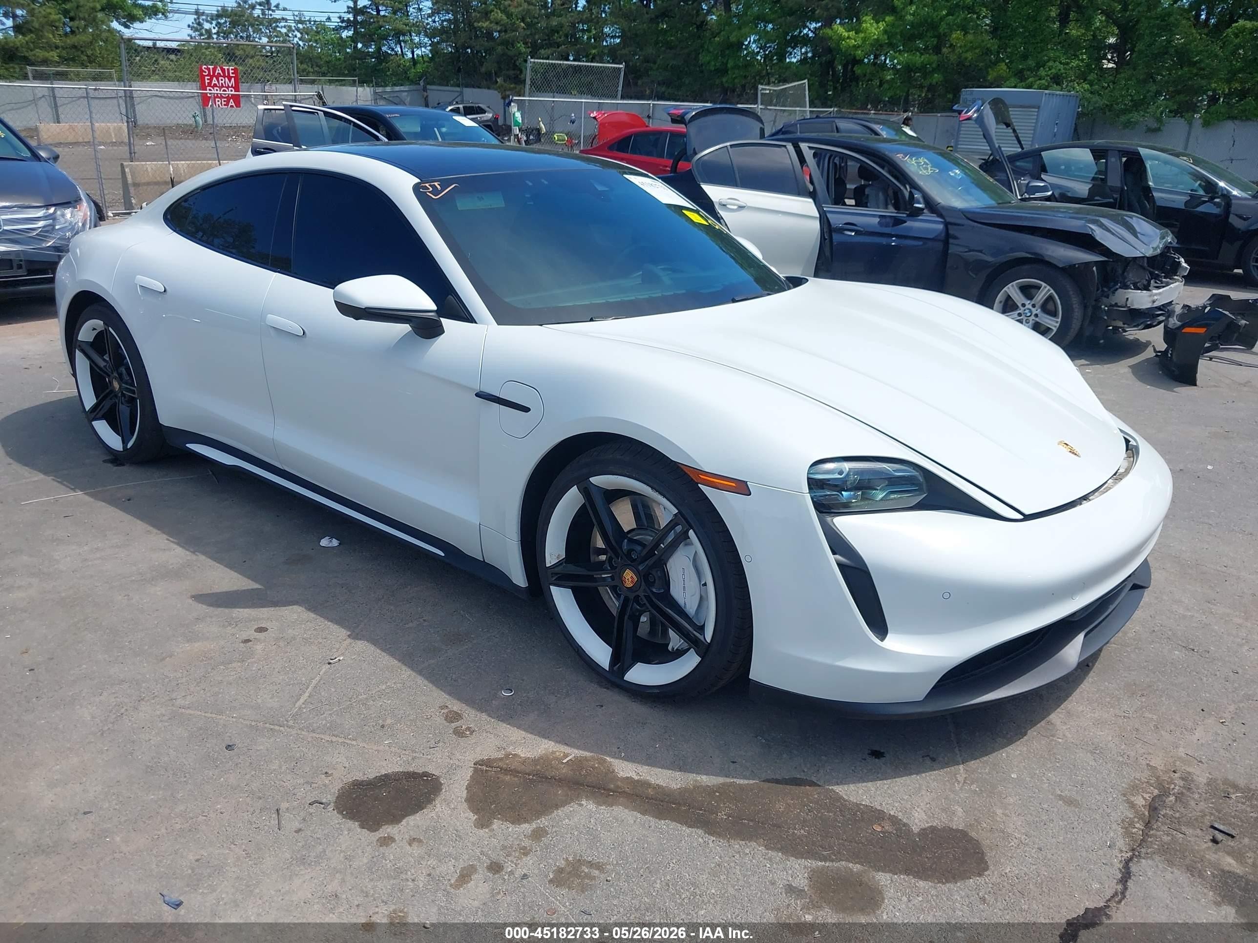 2020 Porsche Taycan 4S, VIN WP0AB2Y13LSA51141 — Side