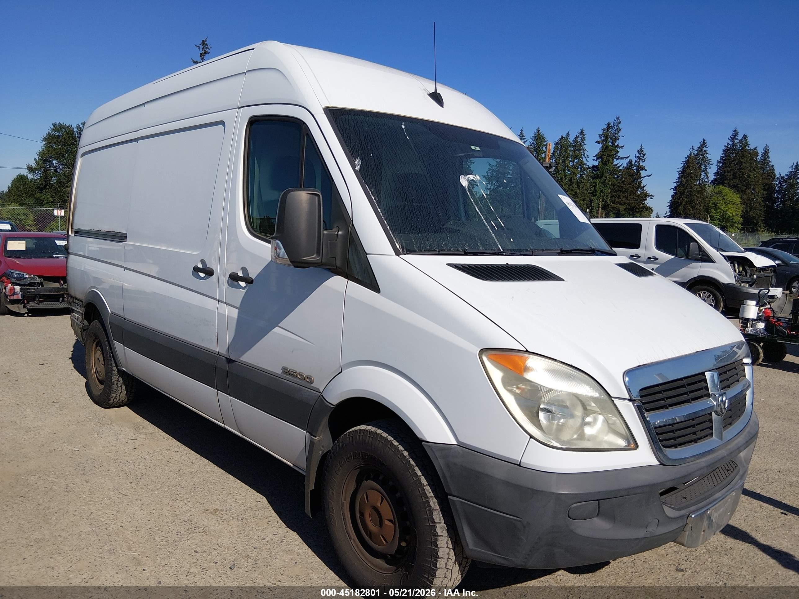2008 Dodge Sprinter, VIN WD0PE745885274390 — Пожар