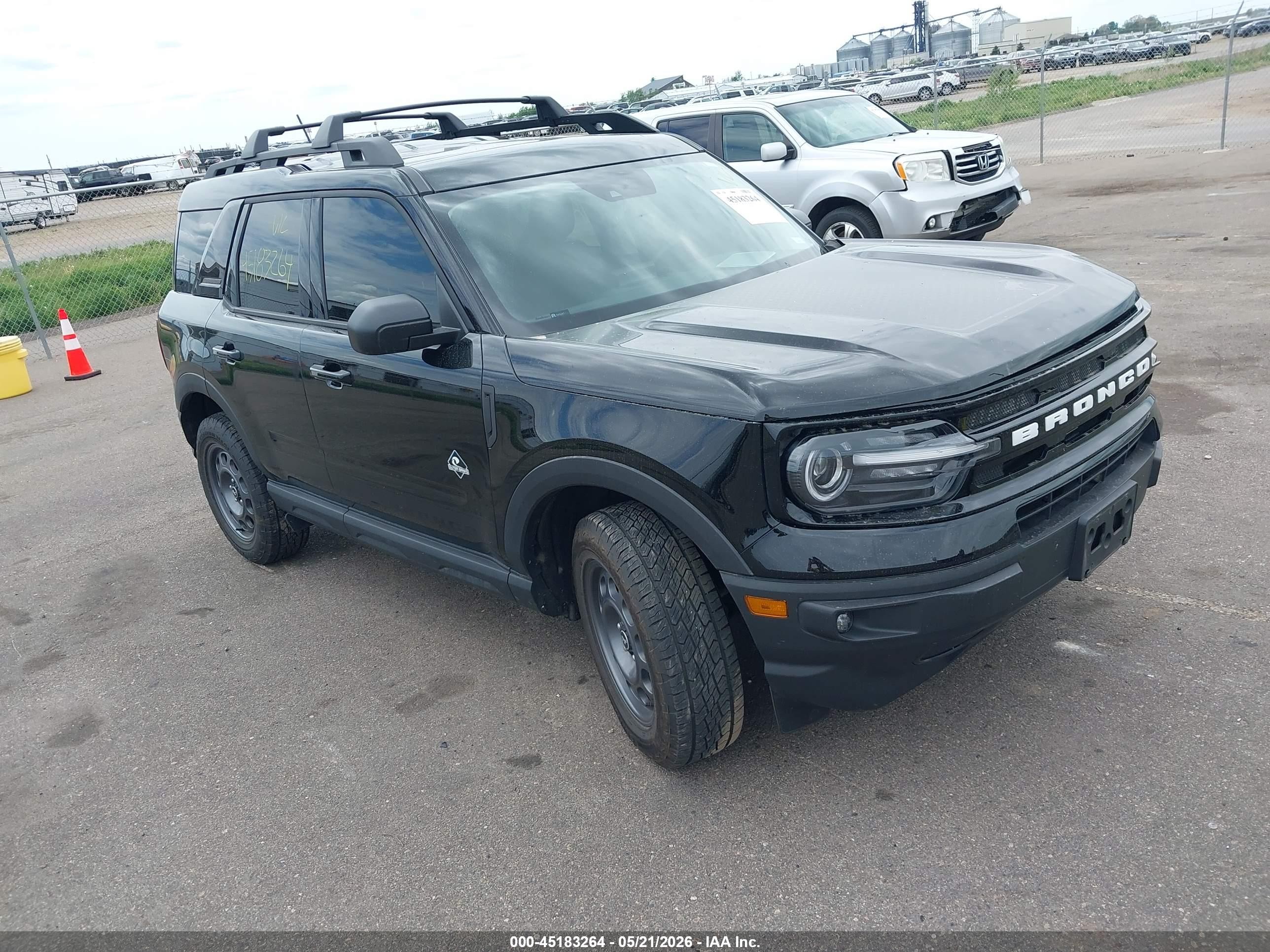 2023 Ford Bronco Sport Outer Banks, VIN 3FMCR9C69PRE06615 — Front end