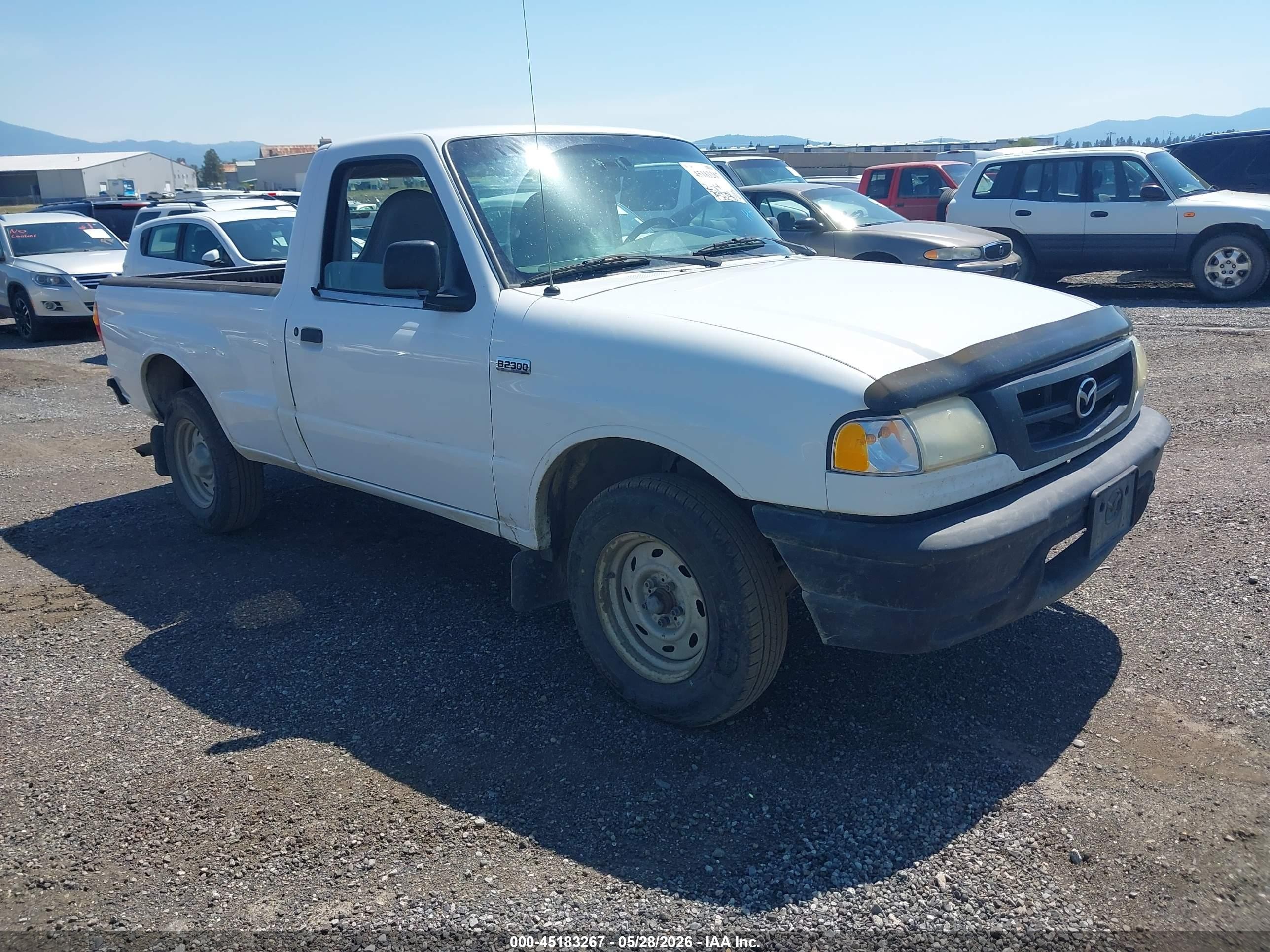 2001 Mazda B-Series SX, VIN 4F4YR12D01TM25725 — Перед