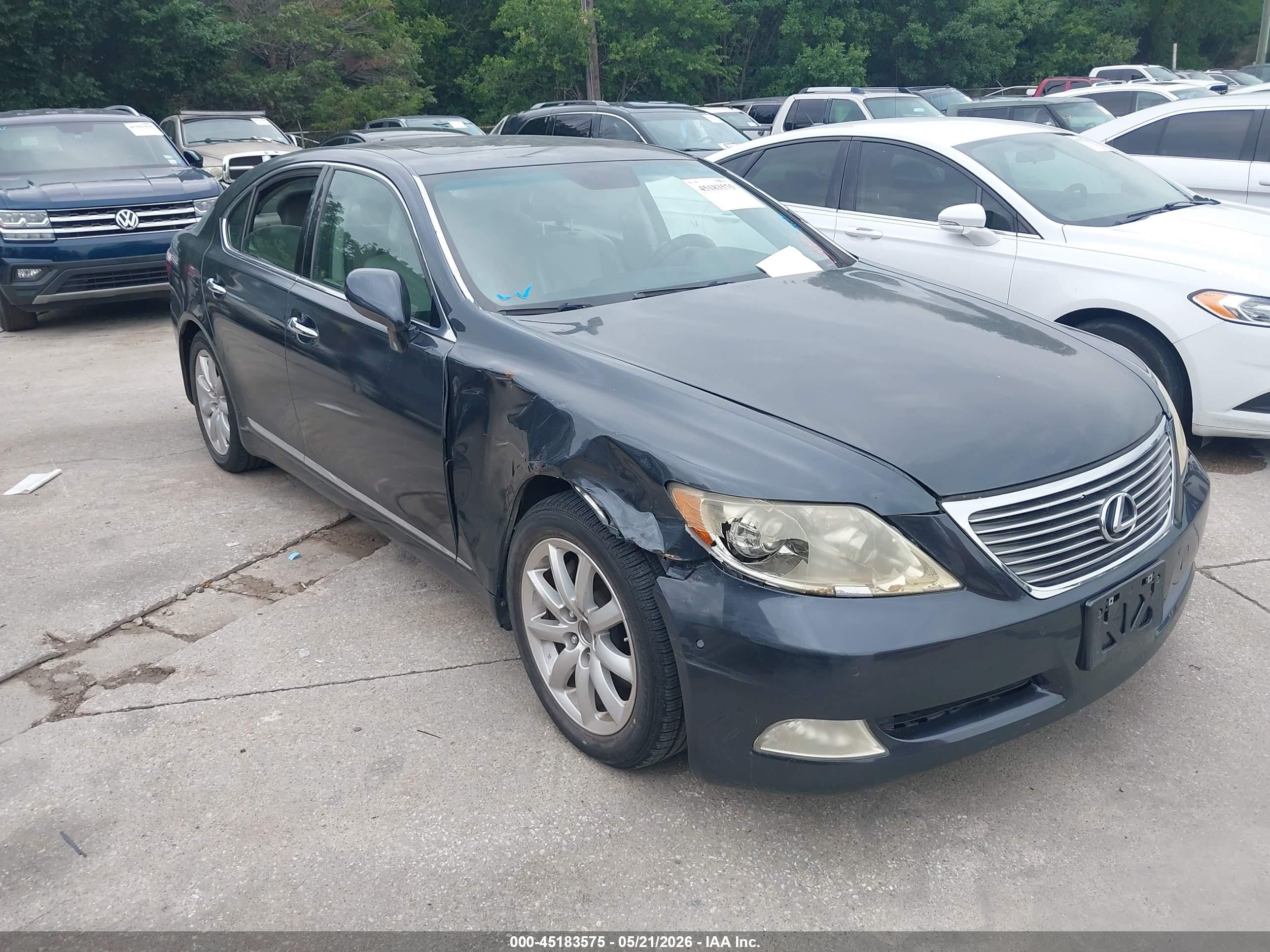 2007 Lexus LS 460, VIN JTHBL46F175042465 — Normal wear