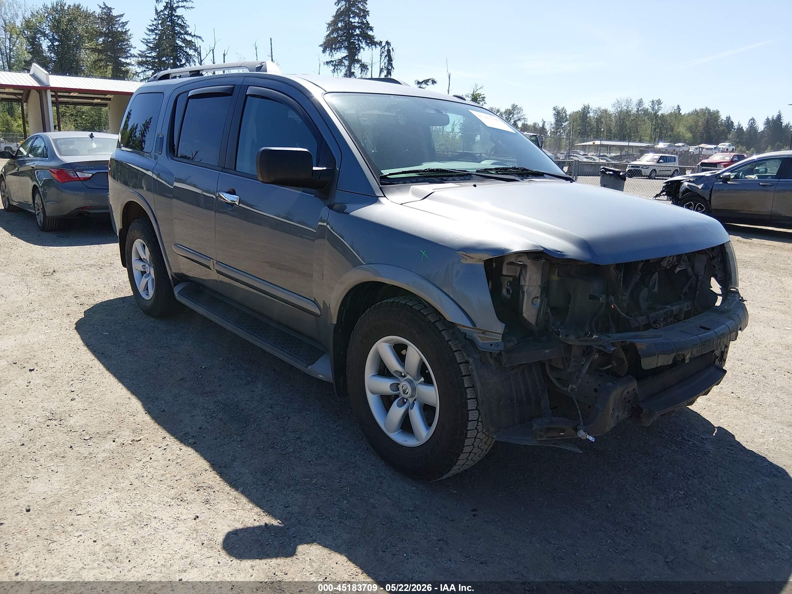 2015 Nissan Armada Platinum, VIN 5N1AA0NC3FN612141 — Front end
