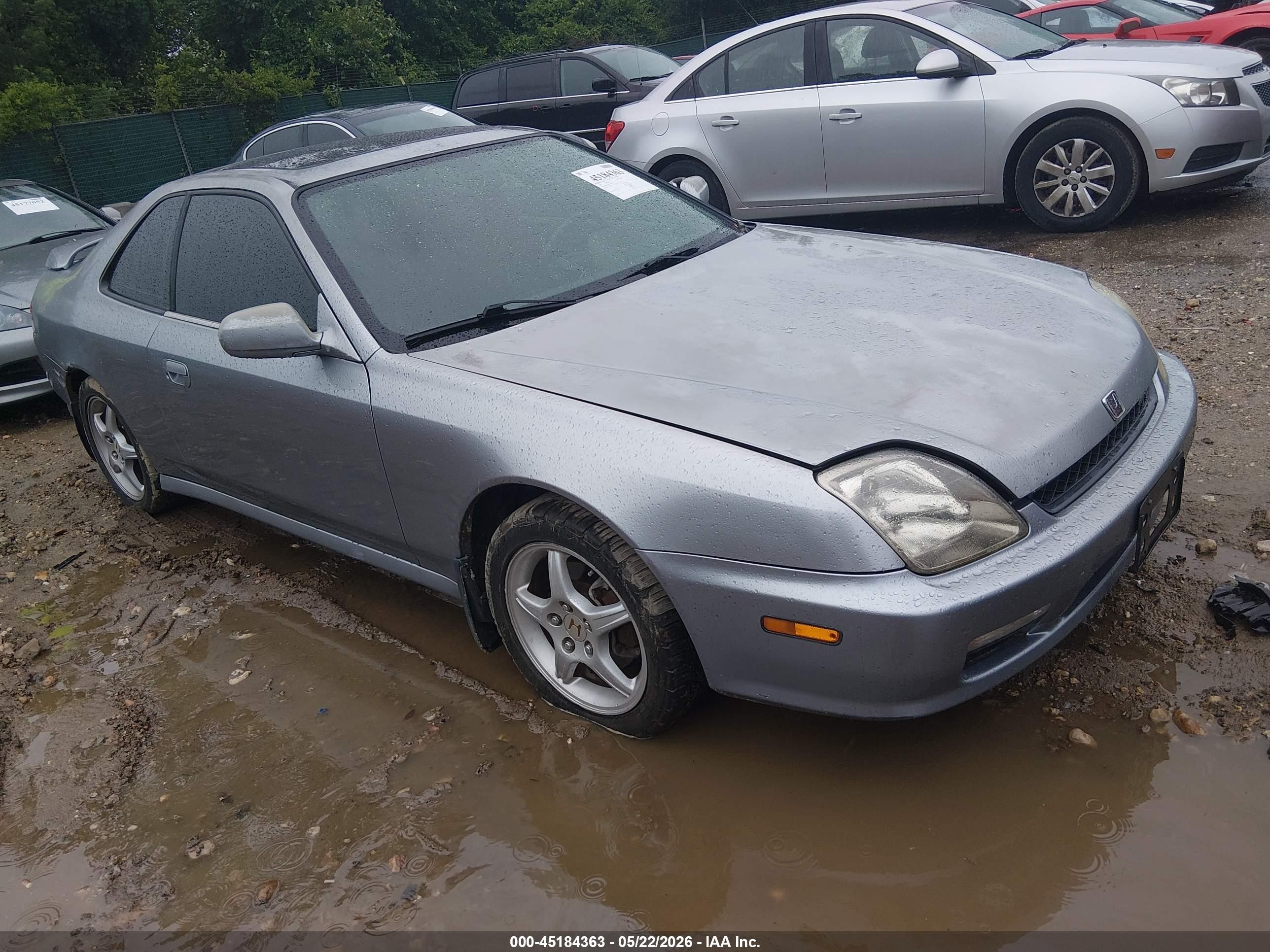 2000 Honda Prelude SH, VIN JHMBB6154YC006361 — Normal wear