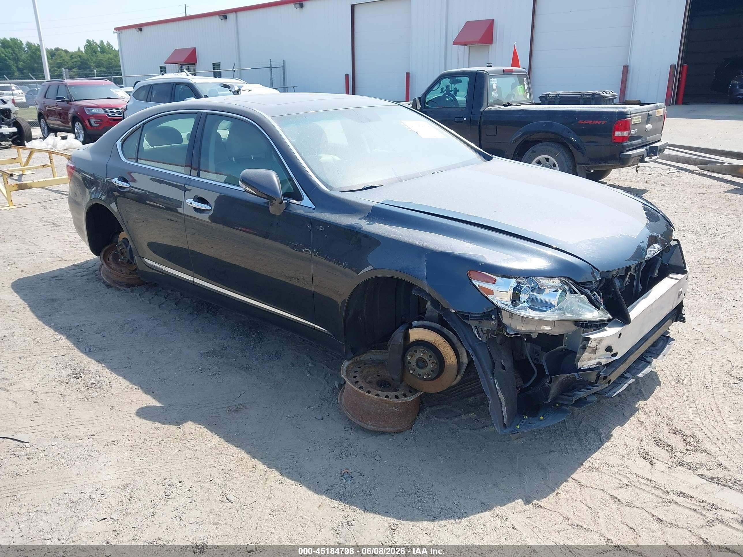 2011 Lexus LS 460, VIN JTHBL5EF6B5106659 — Front end