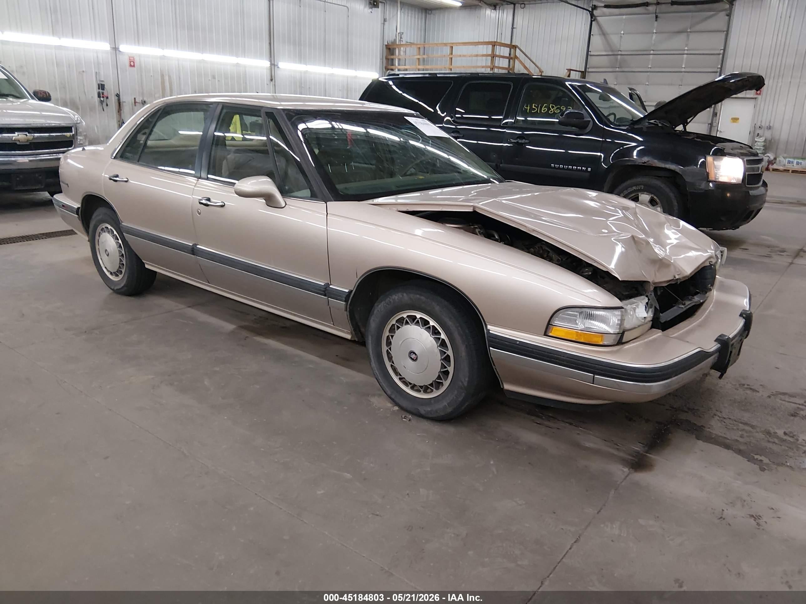 1994 Buick LeSabre Limited, VIN 1G4HR52L4RH556755 — Front end
