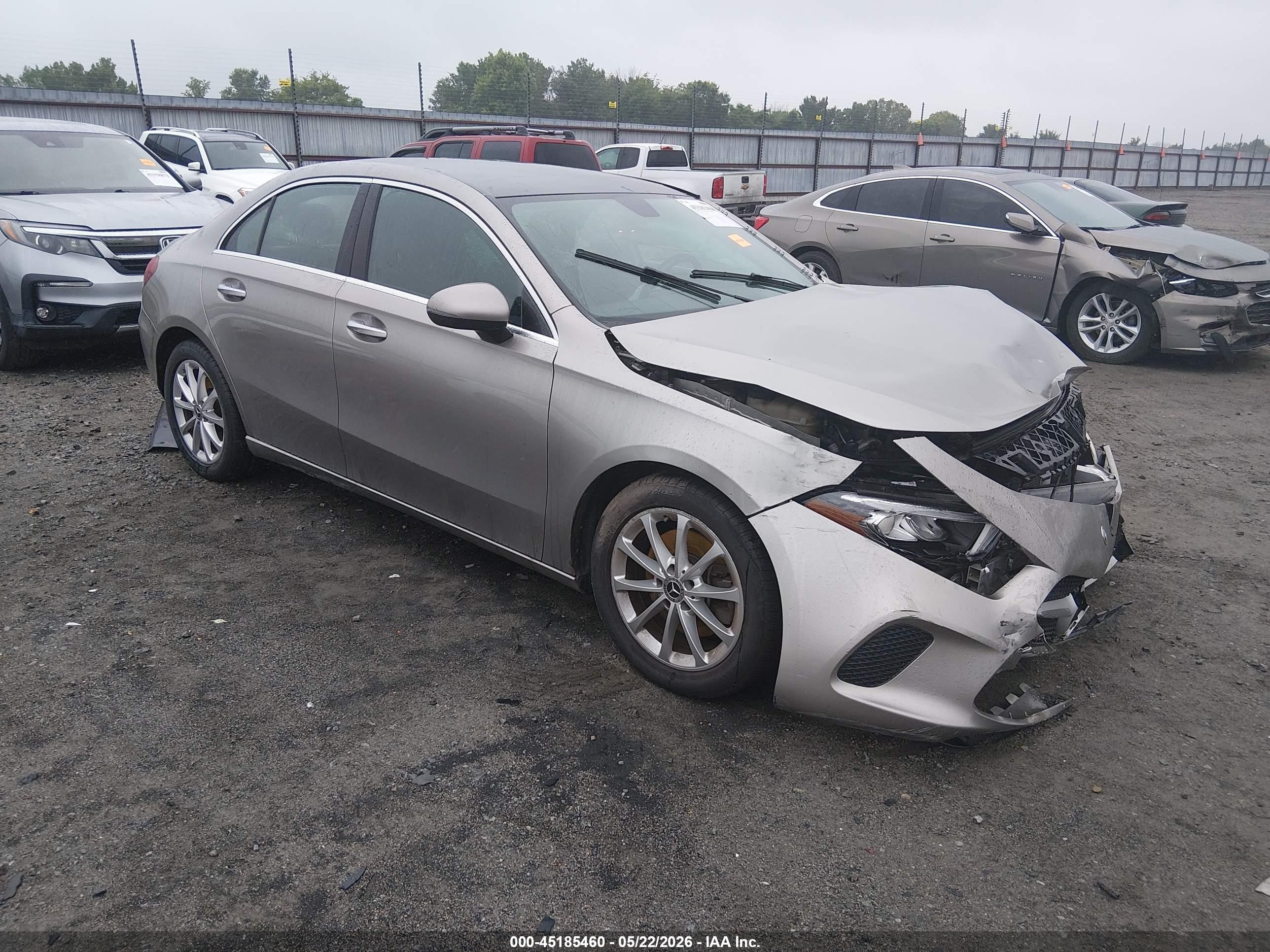 2020 Mercedes-Benz A 220, VIN WDD3G4EB9LW037954 — Front end