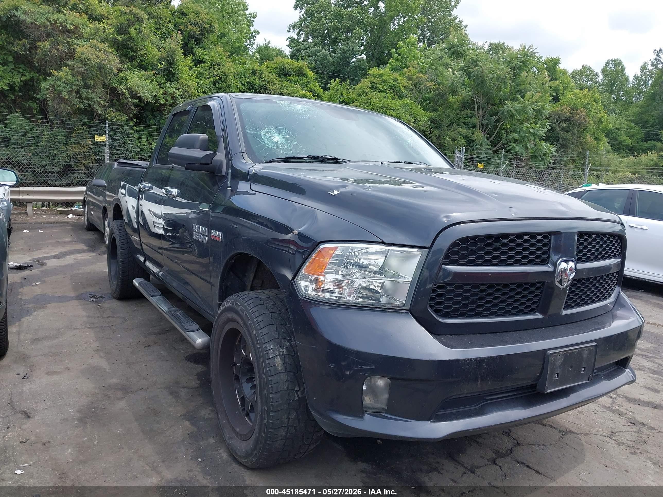 2016 Ram 1500 Express, VIN 1C6RR7FT6GS123931 — Storm