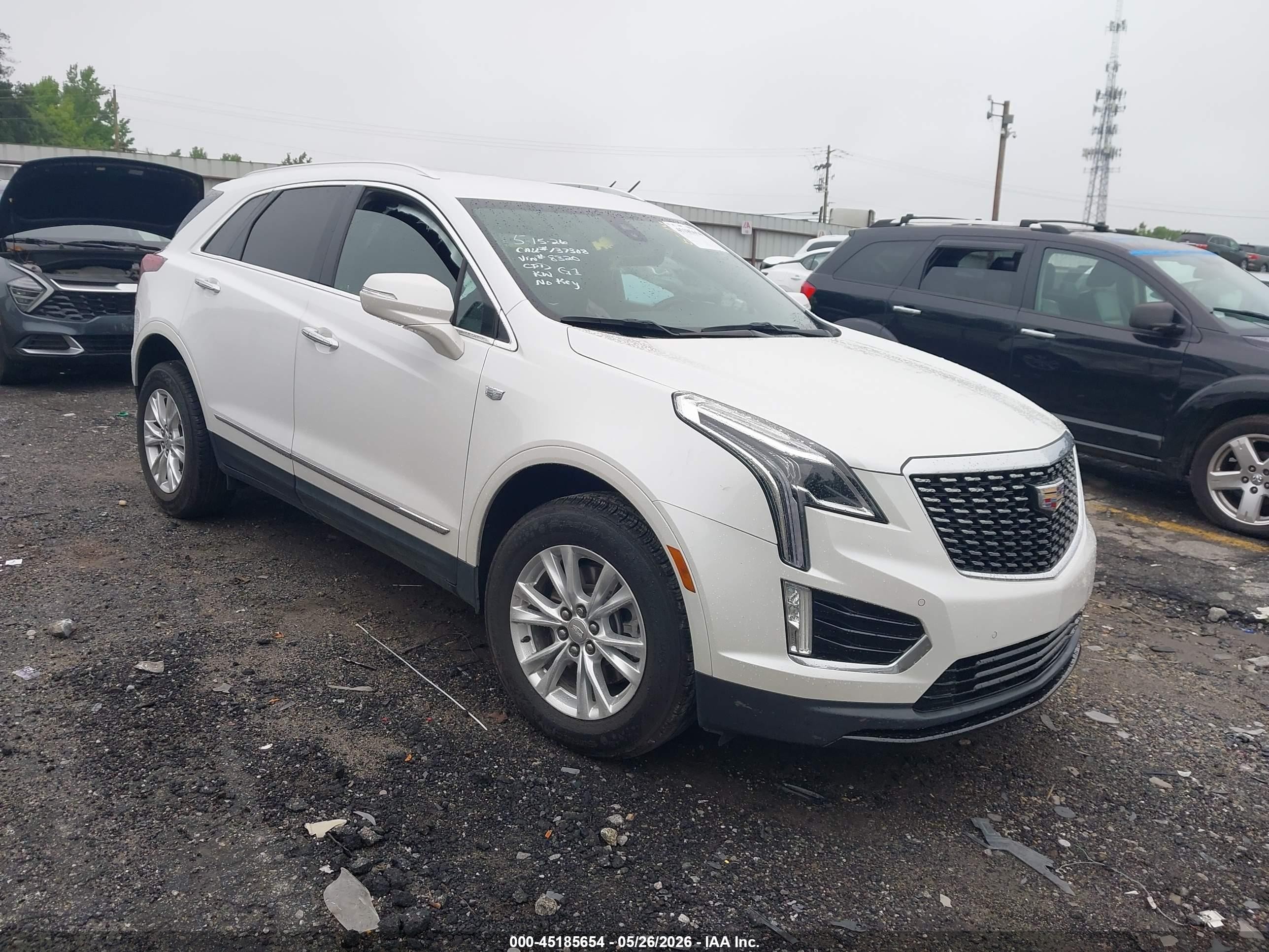 2022 Cadillac XT5 FWD Luxury, VIN 1GYKNAR47NZ168320 — Side