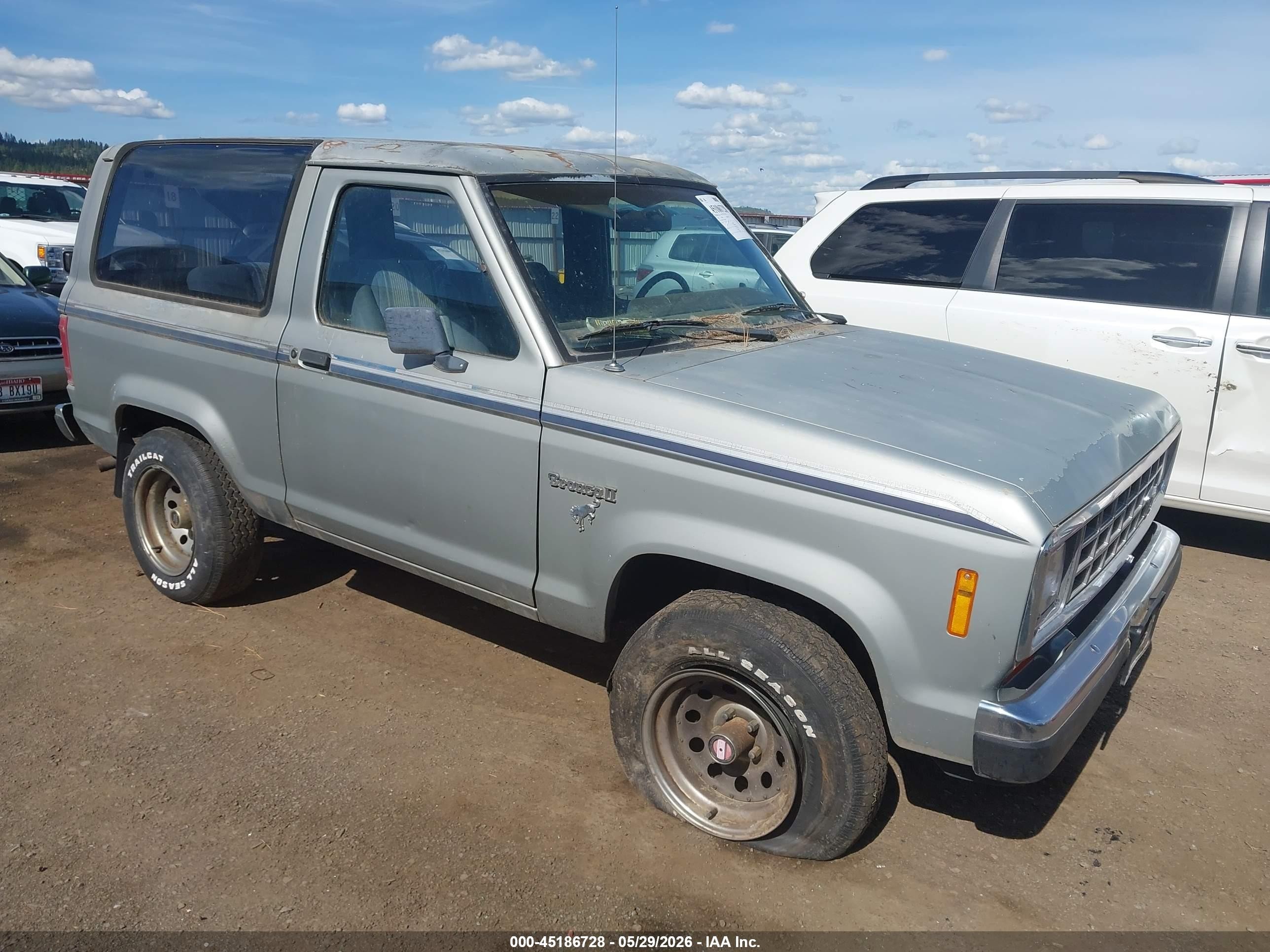 1986 Ford Bronco, VIN 1FMBU14T1GUC43290 — Normal wear