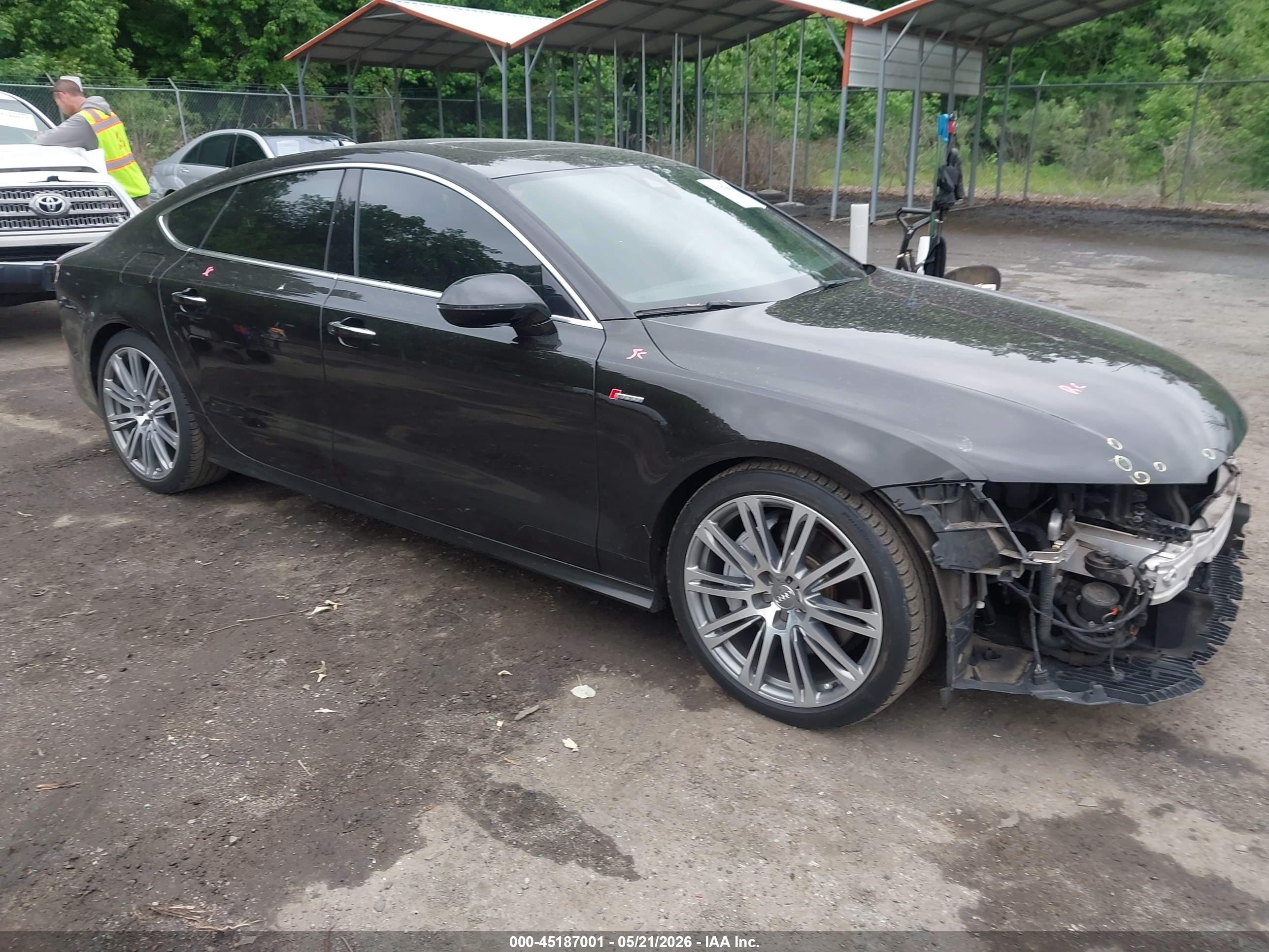2015 Audi A7 Prestige, VIN WAU2GAFC5FN013623 — Front end