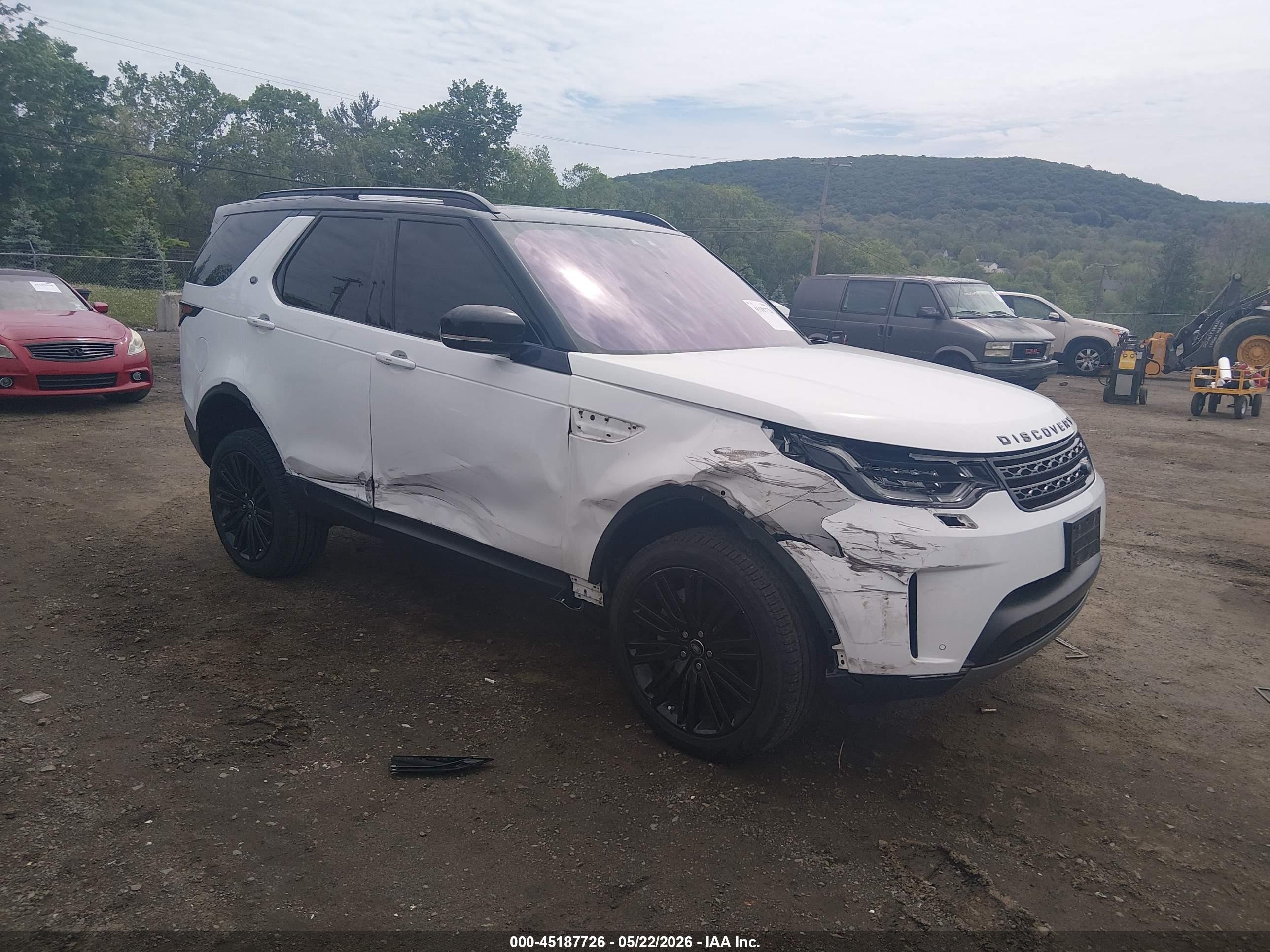 2020 Land Rover Discovery HSE, VIN SALRR2RV7L2431167 — Side