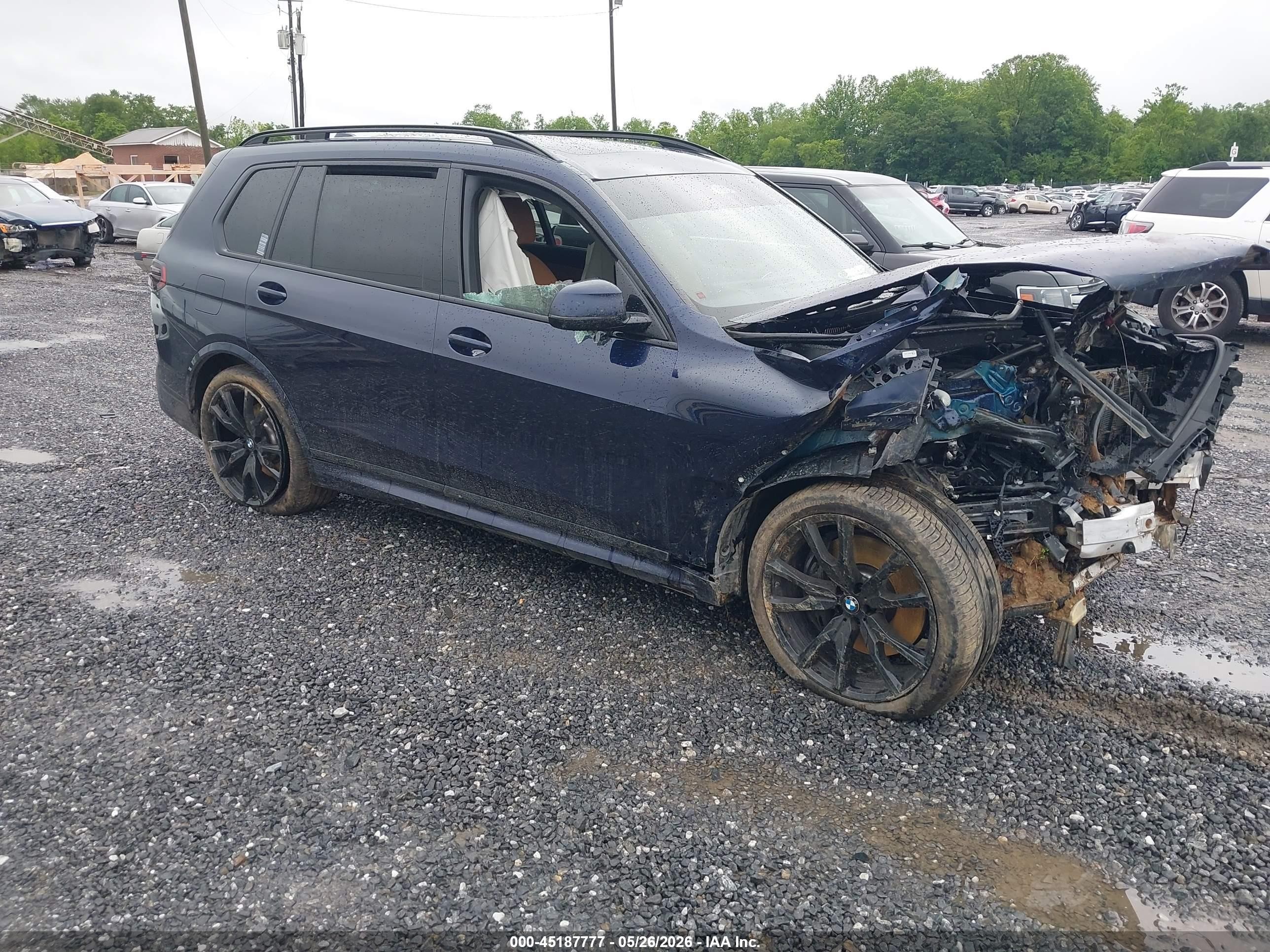 2026 BMW X7 xDrive40i, VIN 5UX23EM00T9041279 — All over