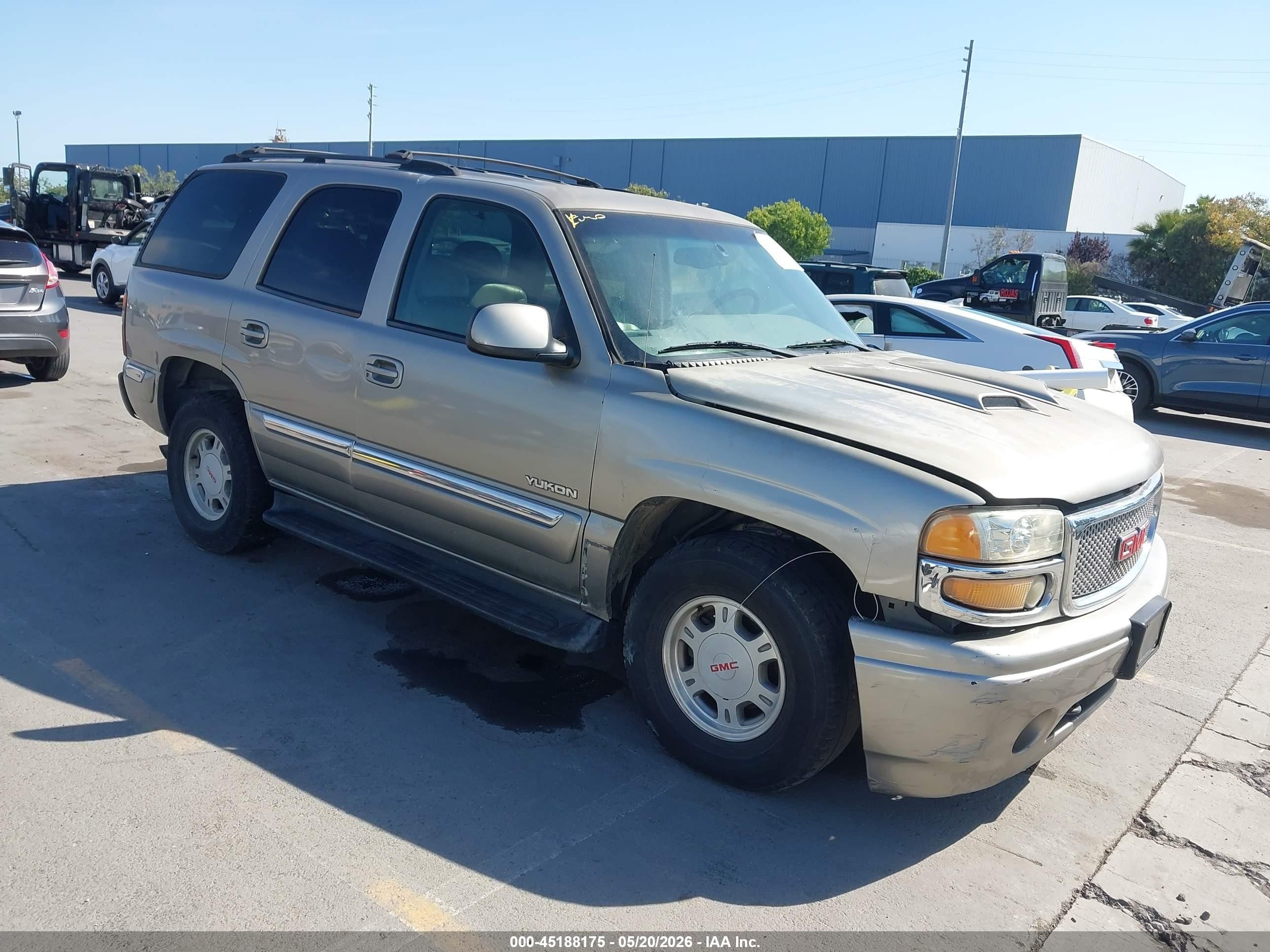 2000 GMC Yukon SLT, VIN 1GKEC13T7YJ147581 — Normal wear