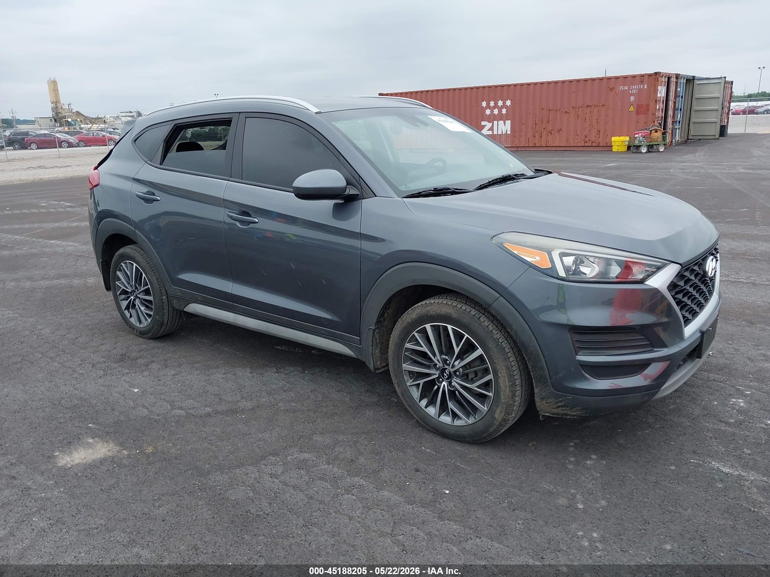 2019 Hyundai Tucson SEL, VIN KM8J33AL5KU951775 — Rear end