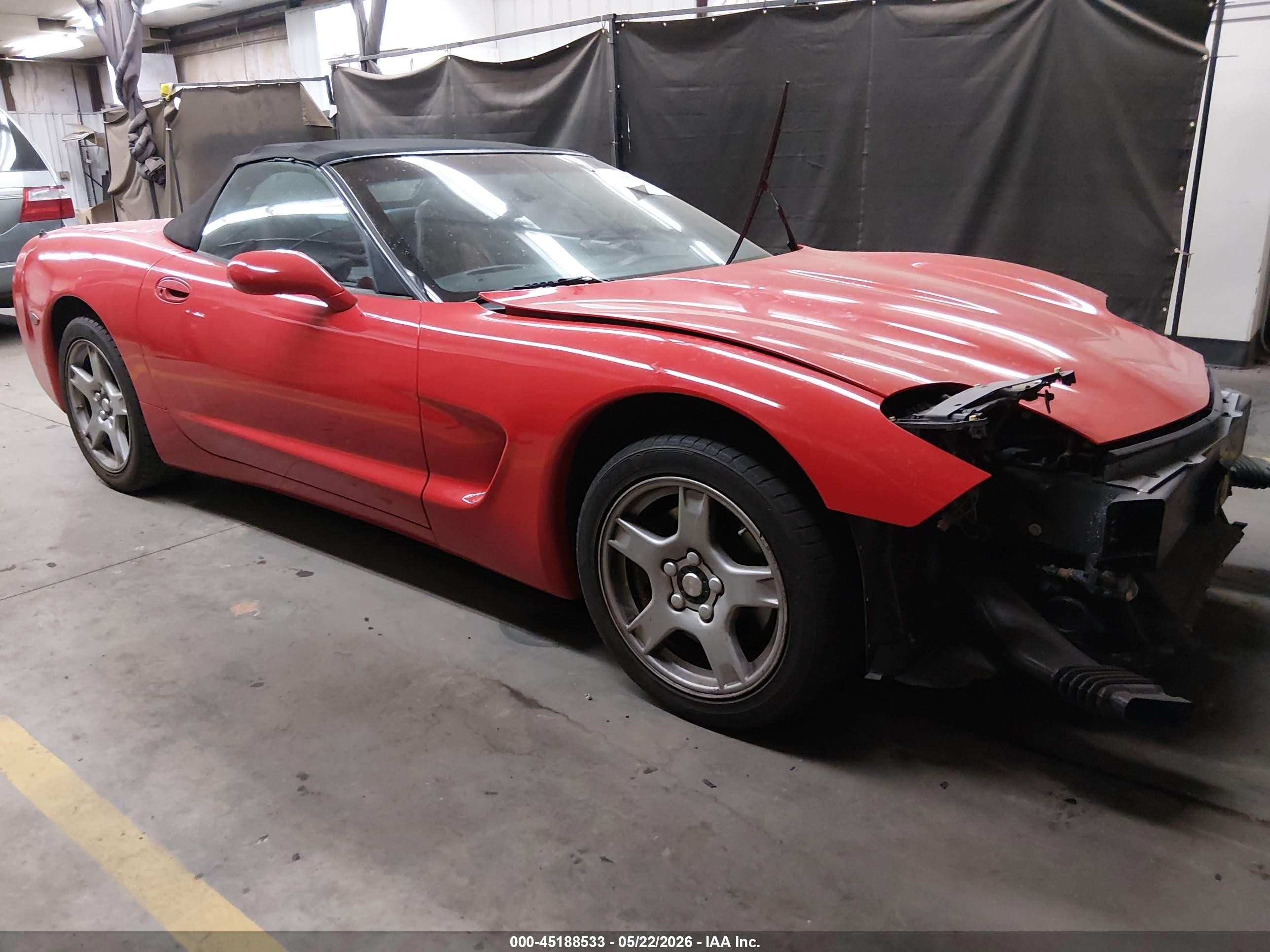 1999 Chevrolet Corvette, VIN 1G1YY32G4X5125080 — Front end