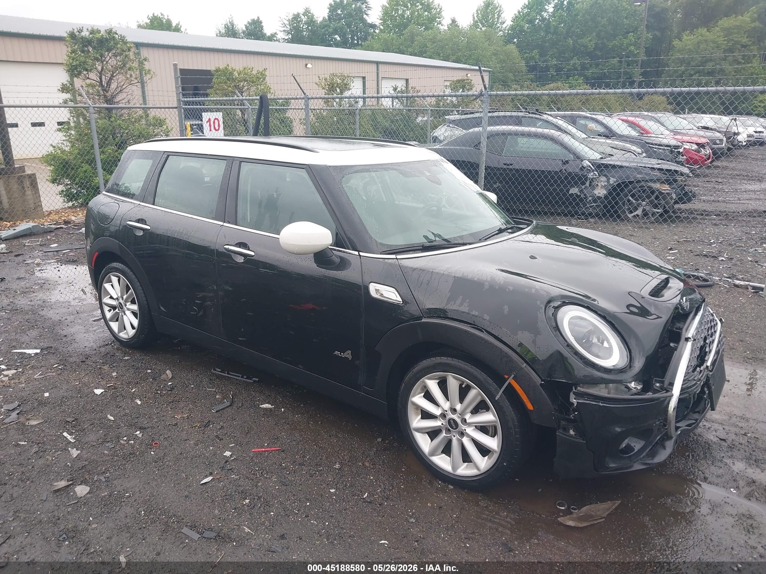 2024 MINI Clubman Cooper S, VIN WMWXJ1C02R2U65973 — Front end