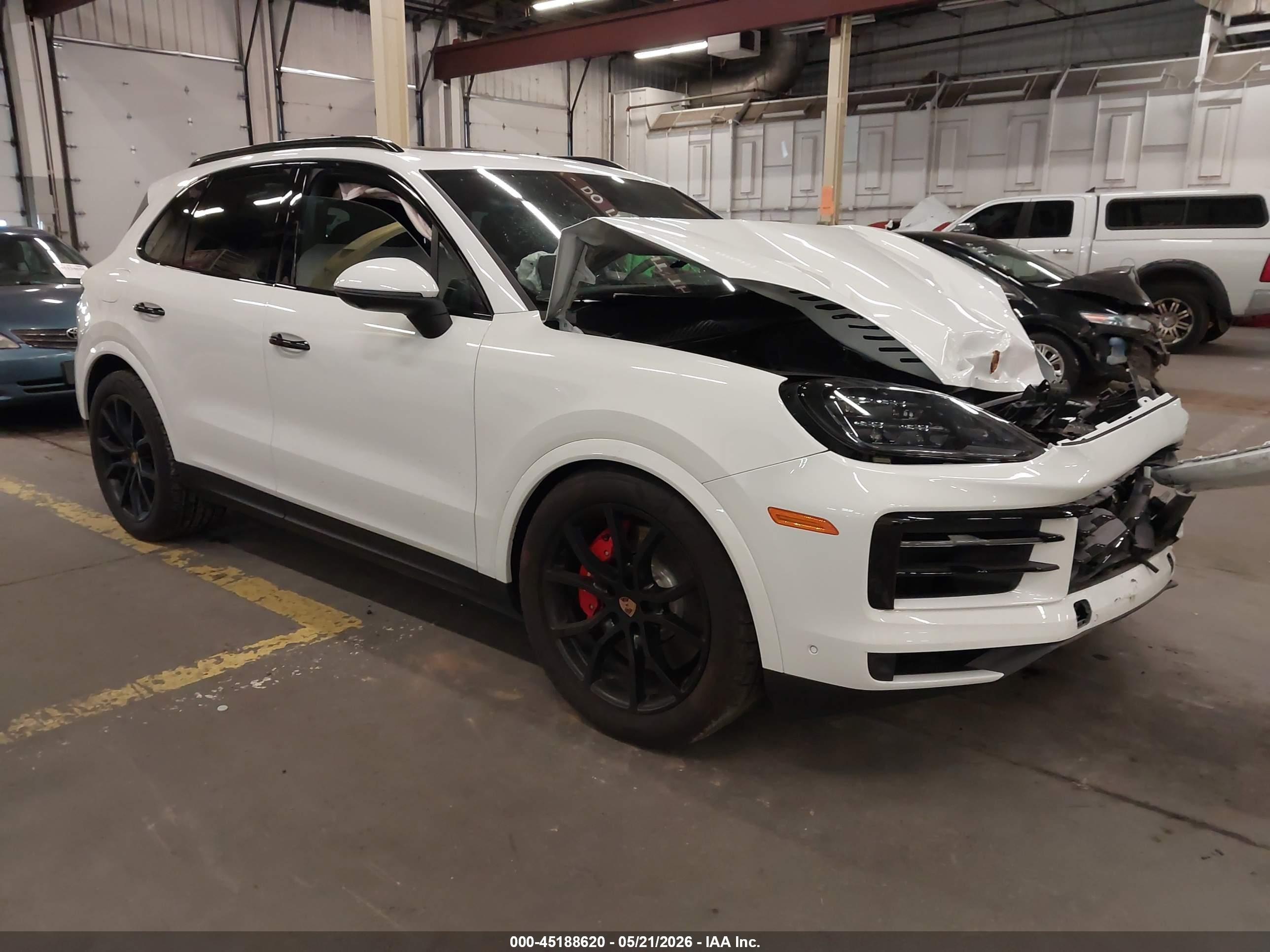 2026 Porsche Cayenne S, VIN WP1AL2AY9TDA15281 — Front end