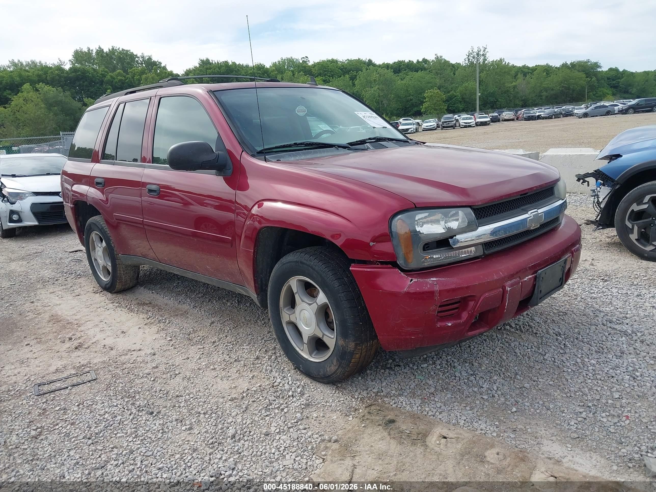 2007 Chevrolet TrailBlazer LS, VIN 1GNDT13S872293728 — Front end