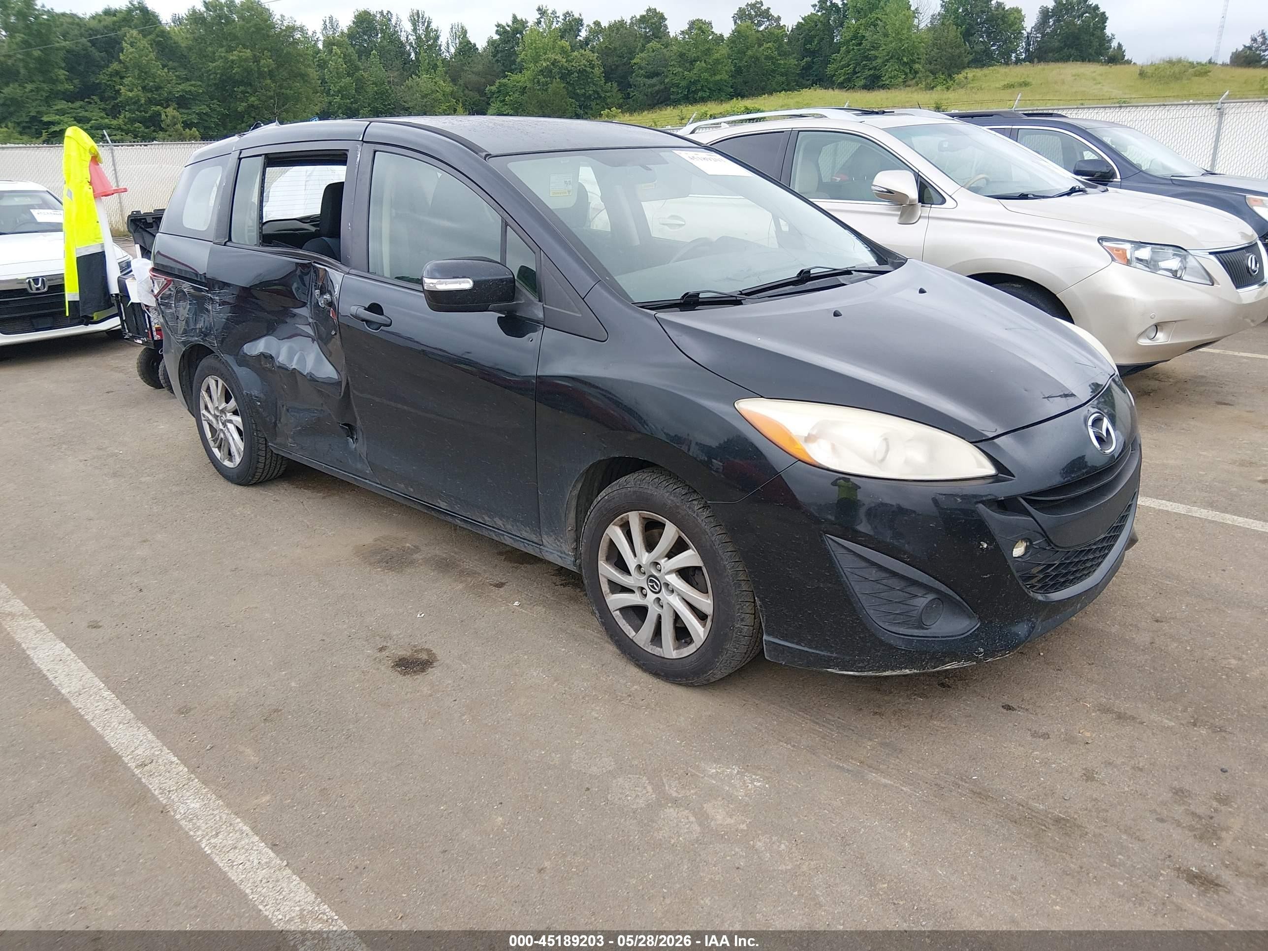 2013 Mazda 5 Sport, VIN JM1CW2BL7D0155293 — Side