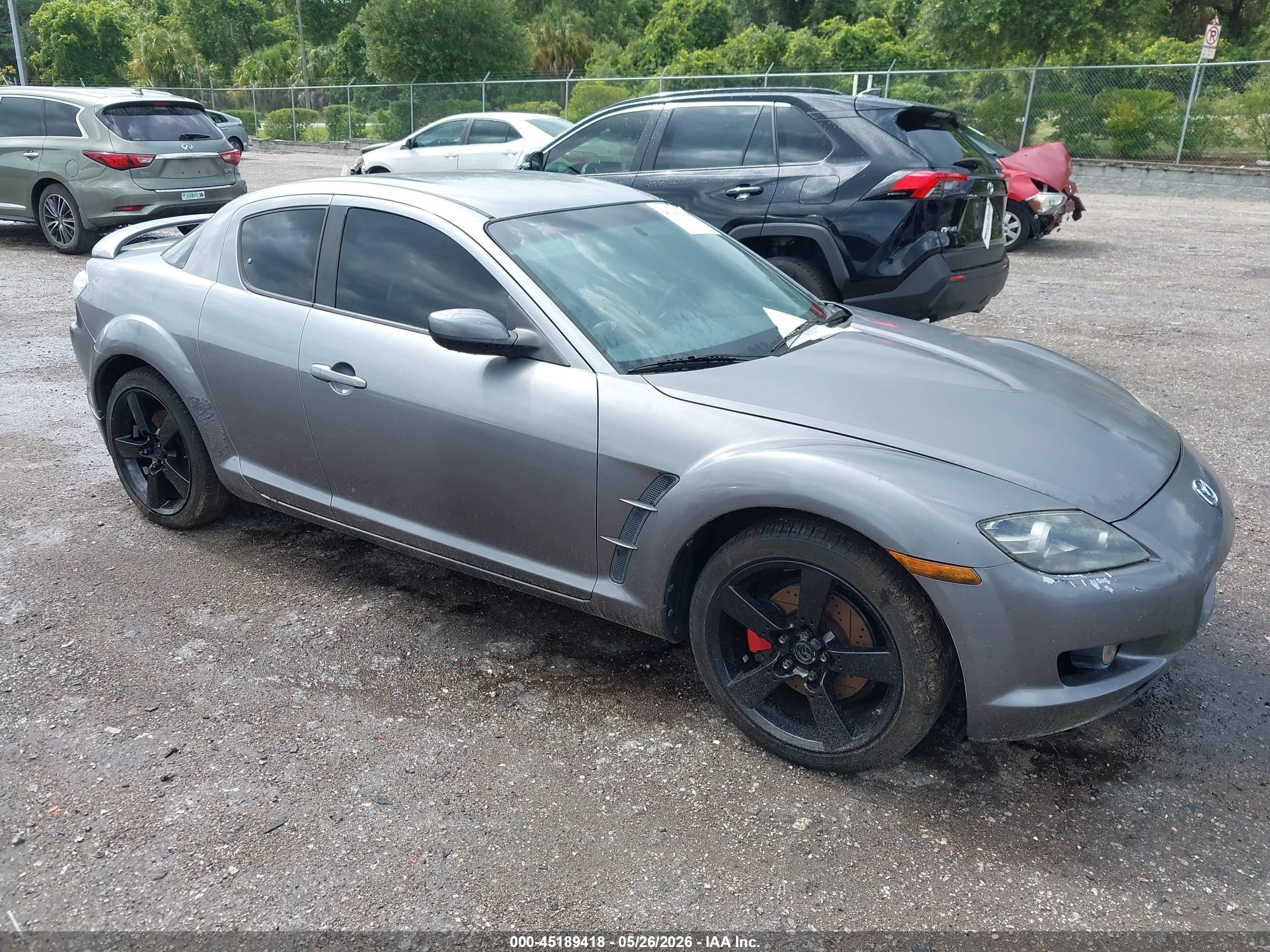 2004 Mazda RX-8, VIN JM1FE17N740140572 — Normal wear