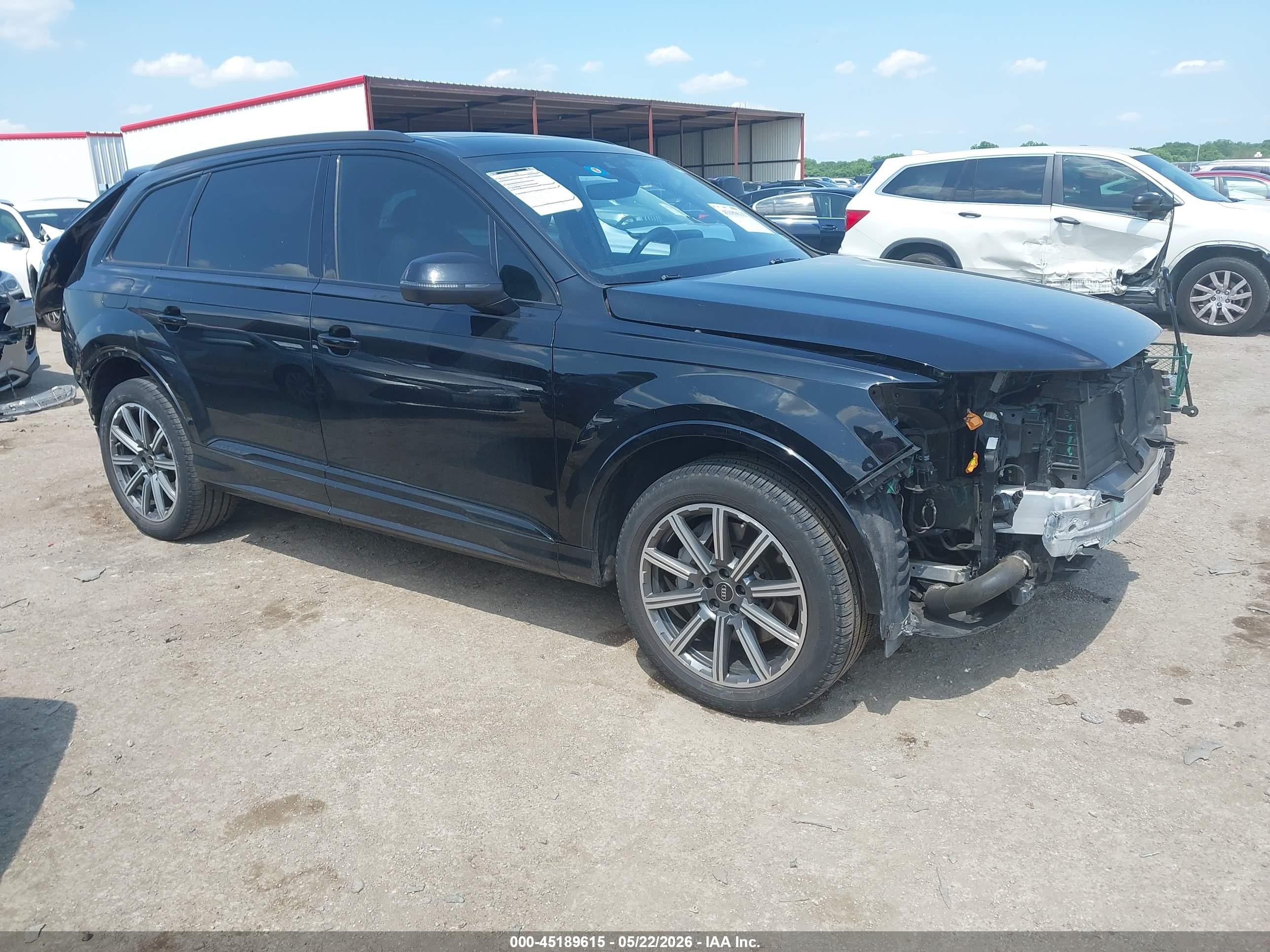 2023 Audi Q7 Premium Plus, VIN WA1LCBF78PD023642 — Перед